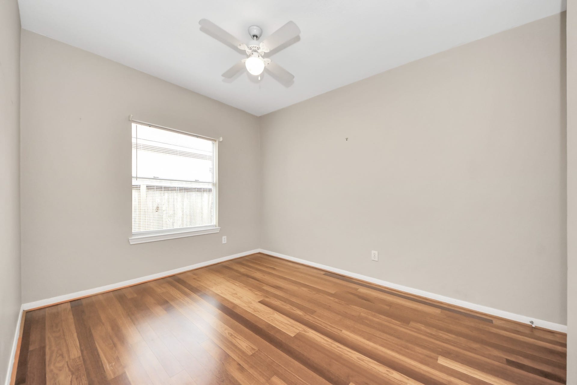 4615 Jaymar Drive, Sugar Land, TX 77479