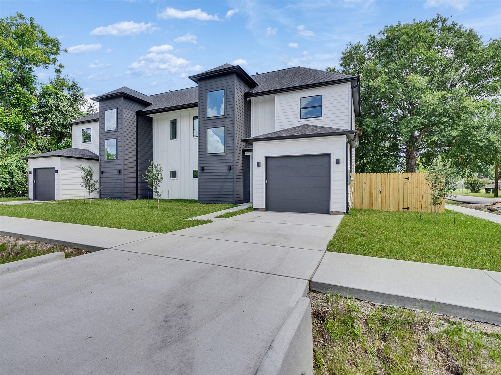 6801 Apollo Street, Houston, TX 77091 6801 Apollo Street, Houston, TX 77091