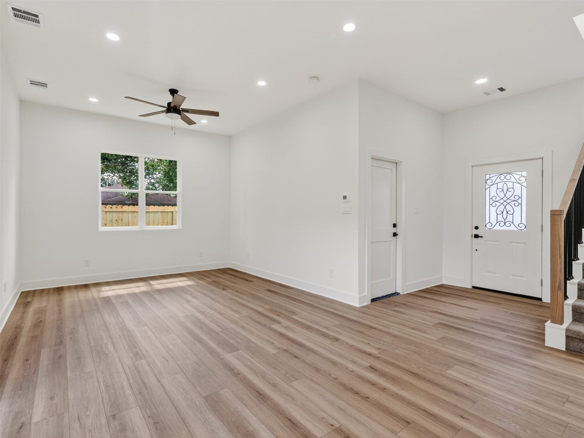 6801 Apollo Street, Houston, TX 77091 6801 Apollo Street, Houston, TX 77091
