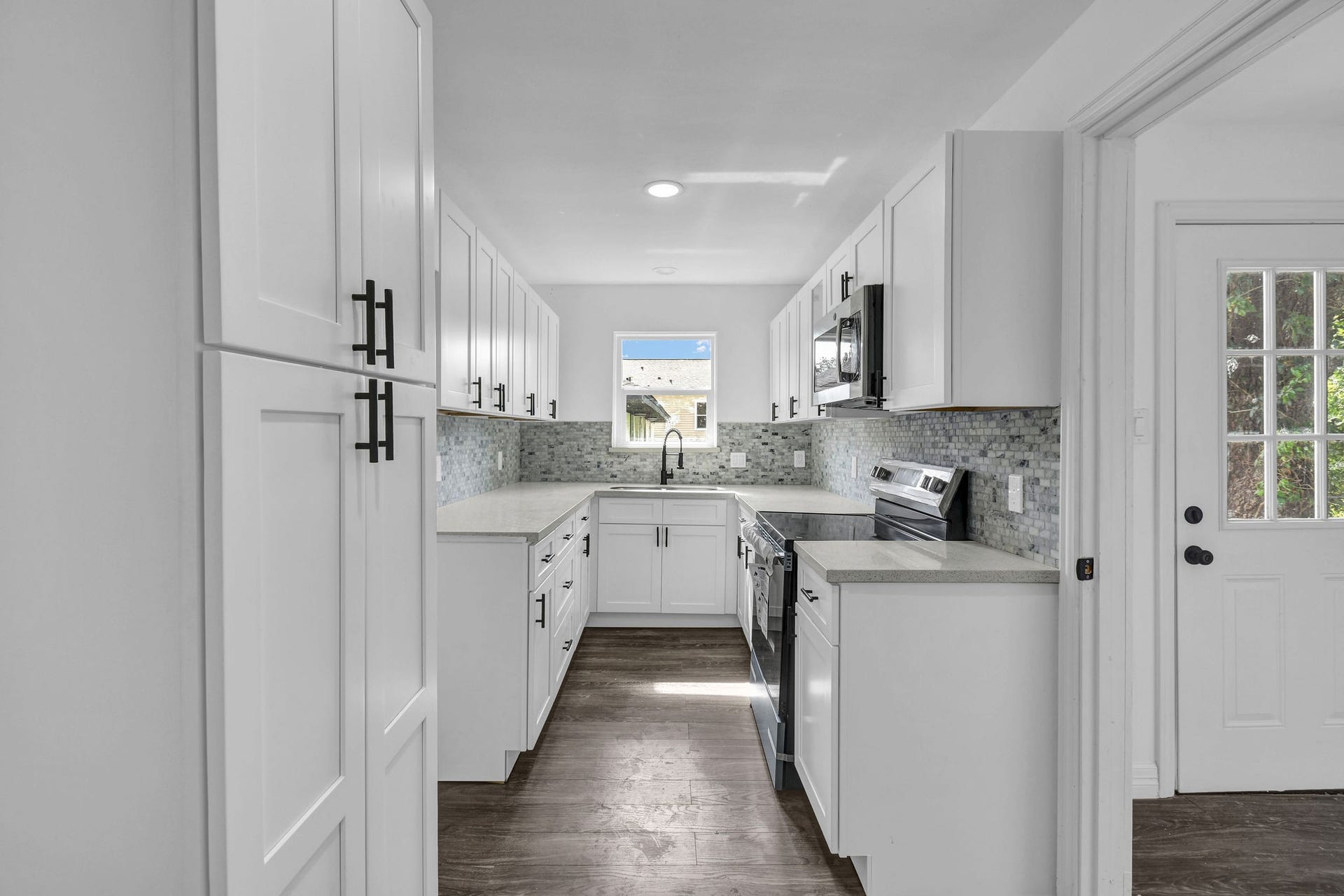 1332 Montgomery Street, La Marque, TX 77568 1332 Montgomery Street, La Marque, TX 77568