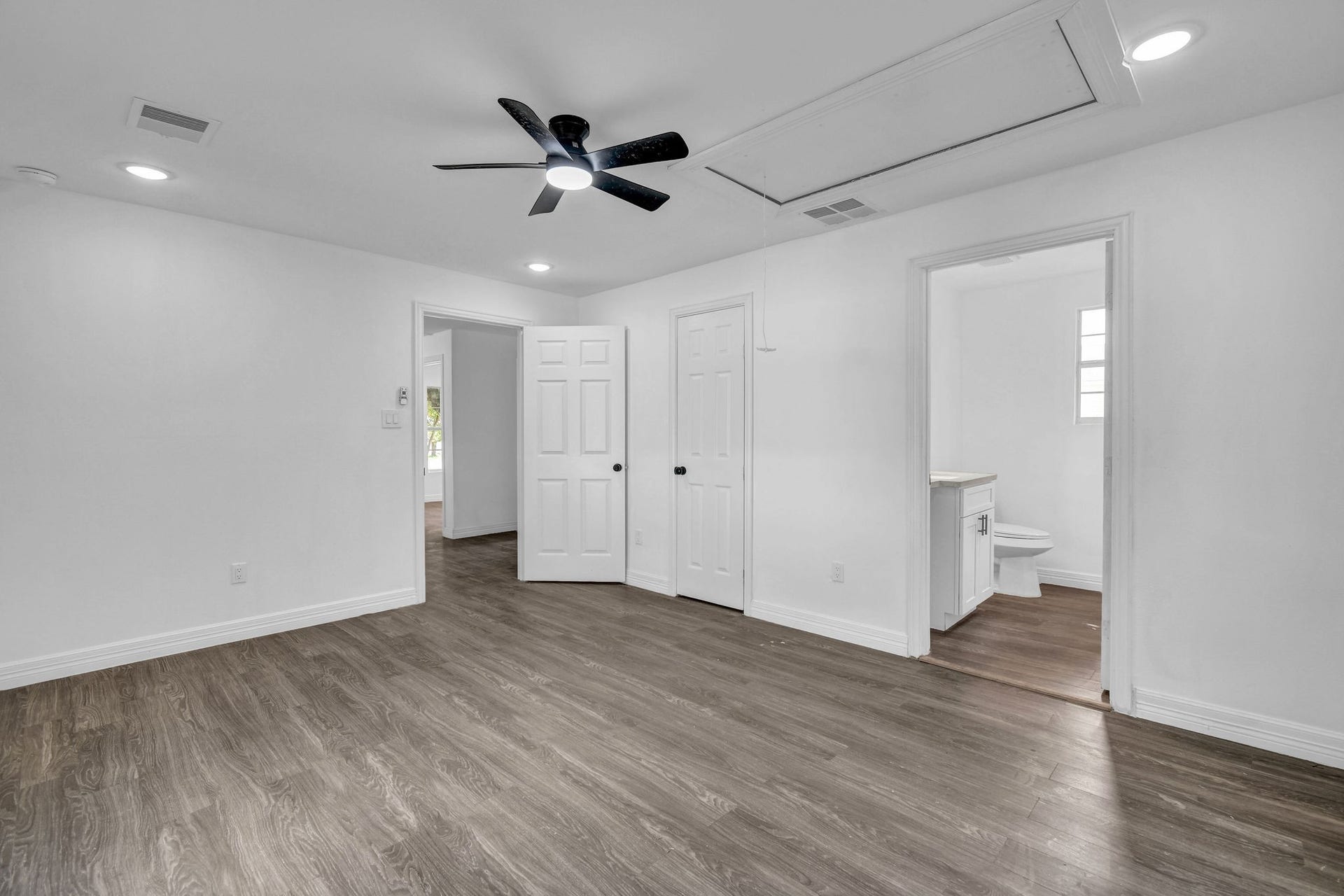 1332 Montgomery Street, La Marque, TX 77568 1332 Montgomery Street, La Marque, TX 77568