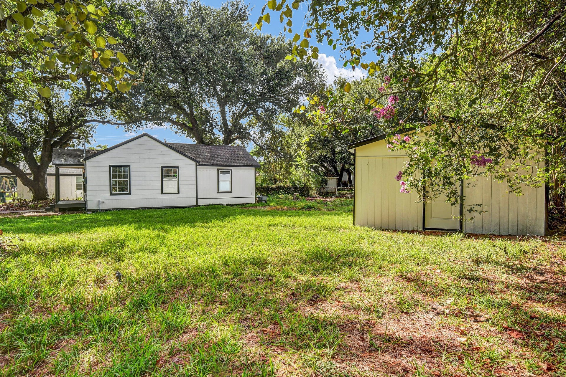 1332 Montgomery Street, La Marque, TX 77568 1332 Montgomery Street, La Marque, TX 77568