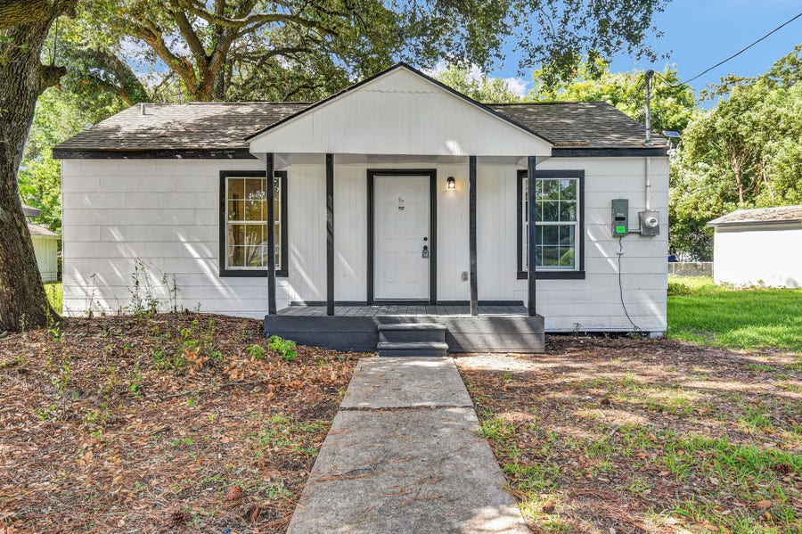 Property photo for 1332 Montgomery Street, La Marque, TX