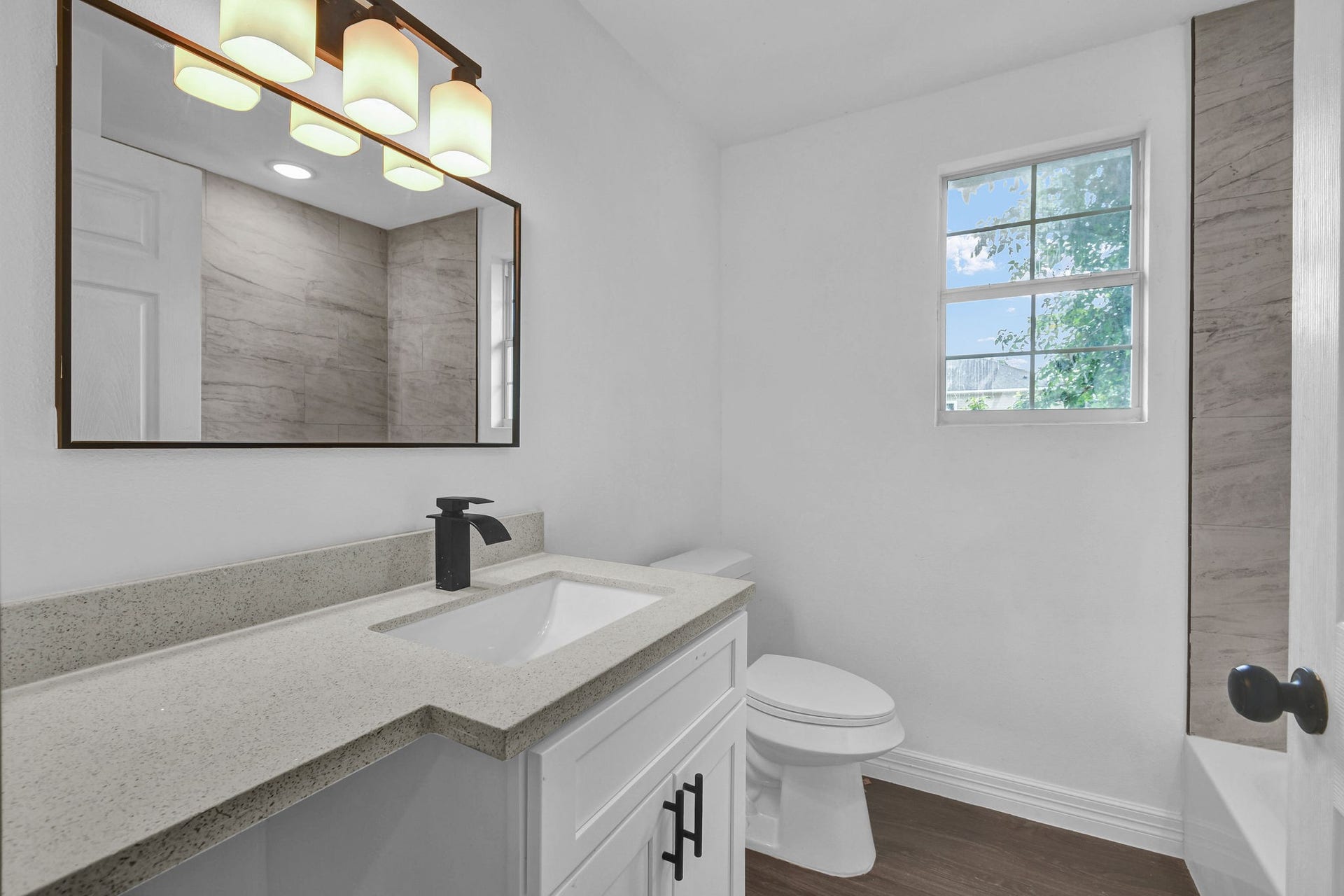 1332 Montgomery Street, La Marque, TX 77568 1332 Montgomery Street, La Marque, TX 77568