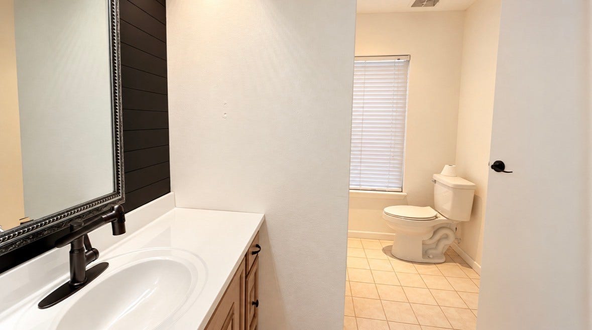 3434 Havershire Drive, Missouri City, TX 77459 On suite bathroom to Primary bedroom