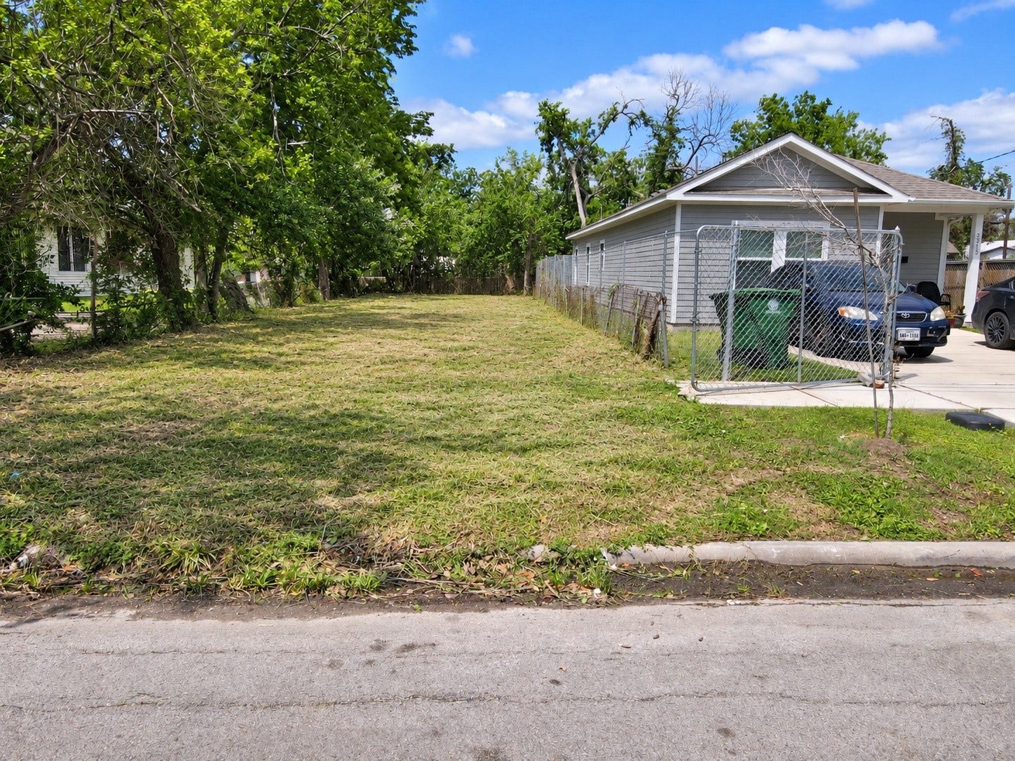 2513 Sumpter Street, Houston, TX 77026 2513 Sumpter Street, Houston, TX 77026