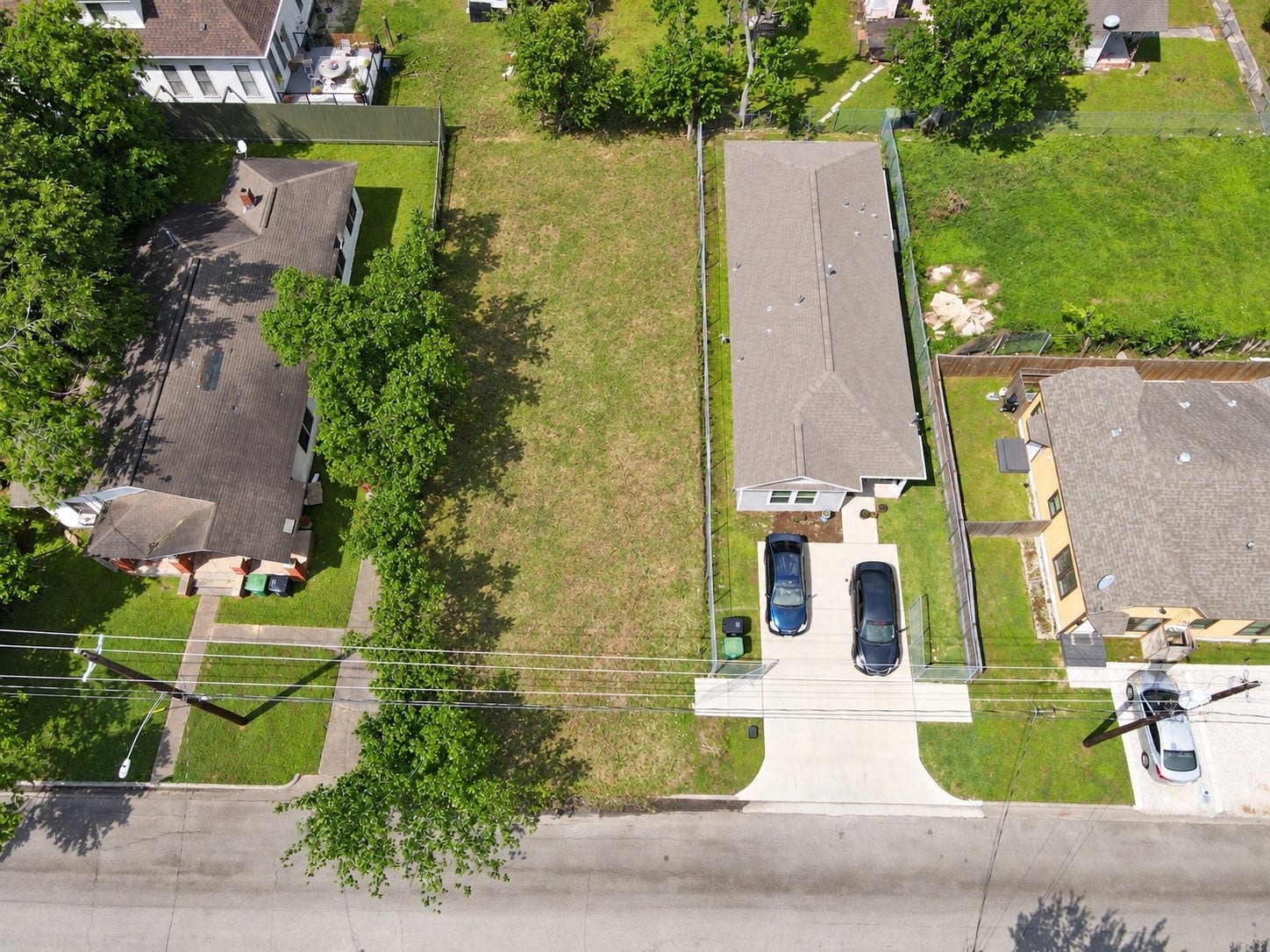 2513 Sumpter Street, Houston, TX 77026 2513 Sumpter Street, Houston, TX 77026