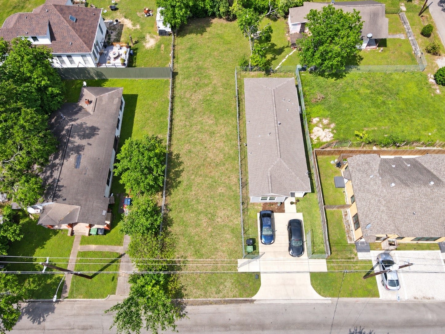 2513 Sumpter Street, Houston, TX 77026 2513 Sumpter Street, Houston, TX 77026