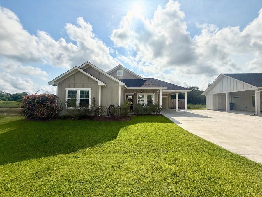 Property photo for 133 Ellis Lane, West Columbia, TX