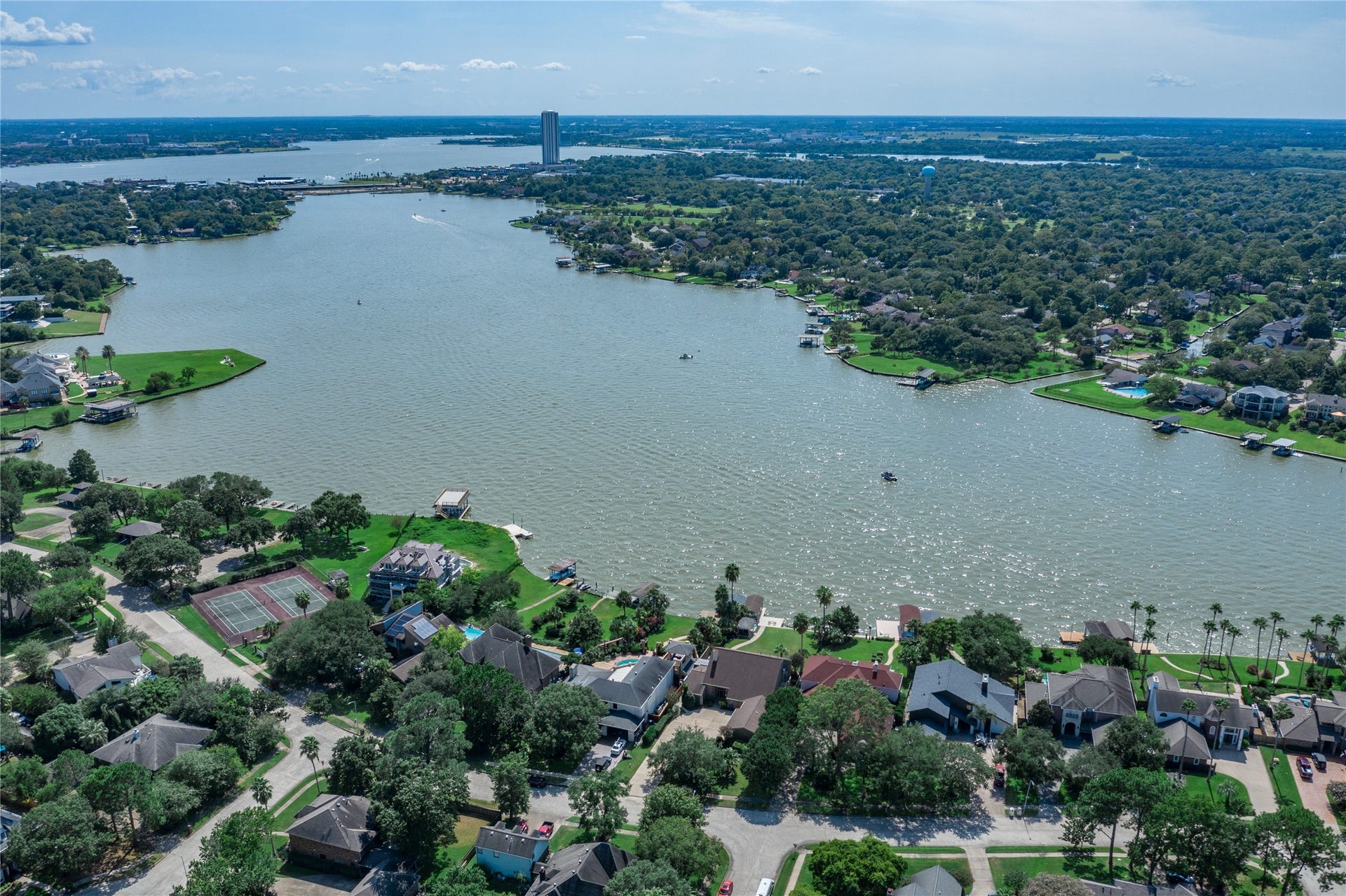 1623 Lake Arbor Drive, El Lago, TX 77586 AERIAL VIEW OF TAYLOR LAKE WHICH OPENS UP TO CLEAR LAKE AND GALVESTON BAY.