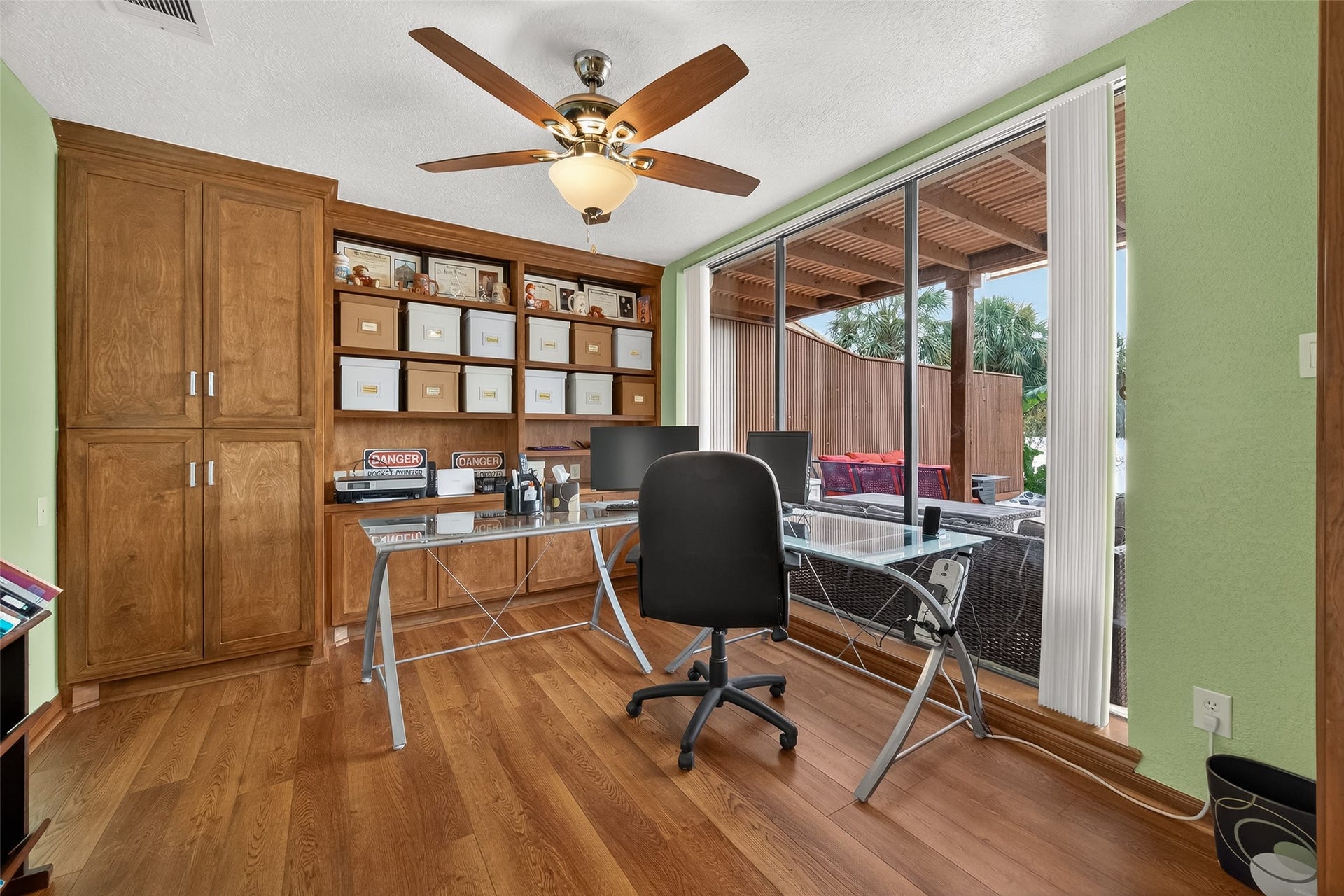 1623 Lake Arbor Drive, El Lago, TX 77586 FIRST FLOOR OFFICE WITH BUILT-INS.