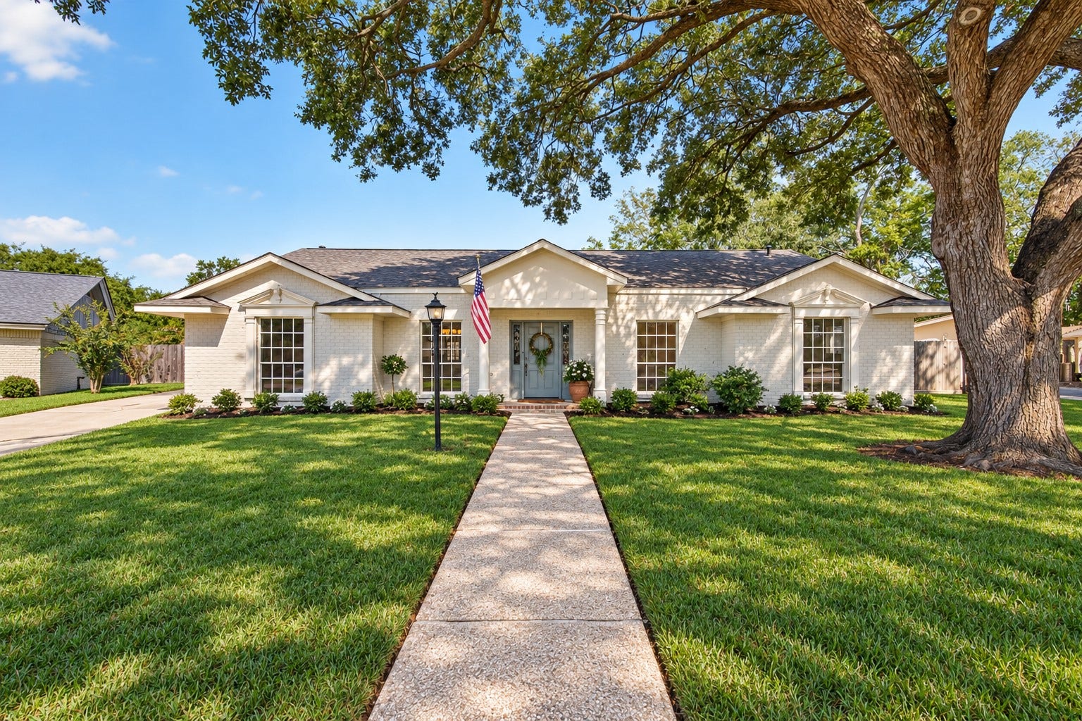 18203 Carriage Lane, Nassau Bay, TX 77058