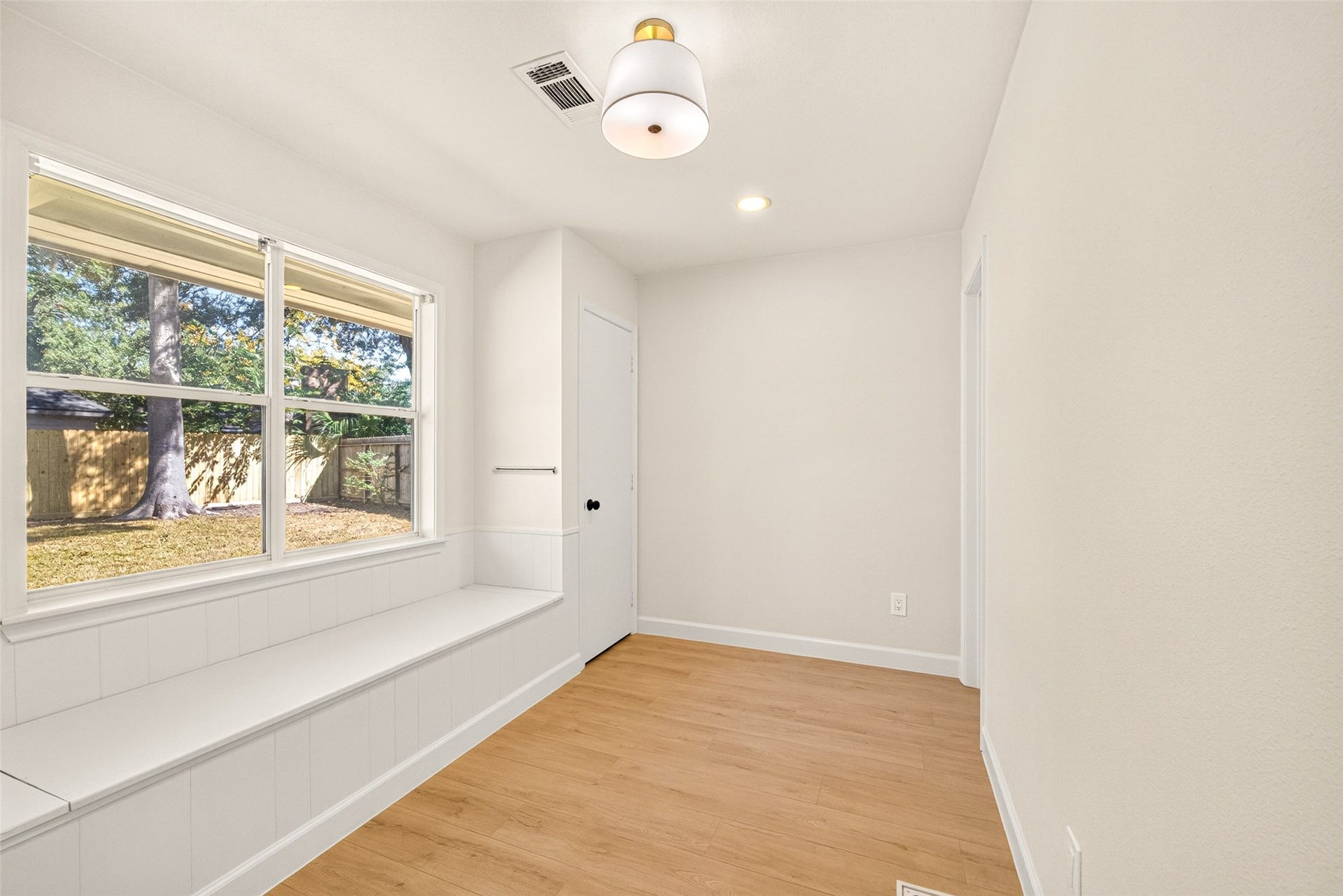 18203 Carriage Lane, Nassau Bay, TX 77058