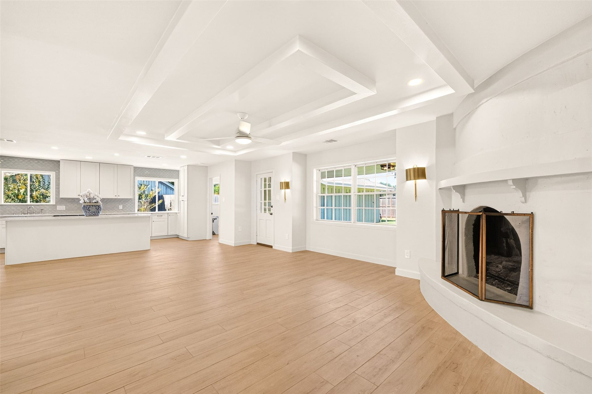 18203 Carriage Lane, Nassau Bay, TX 77058