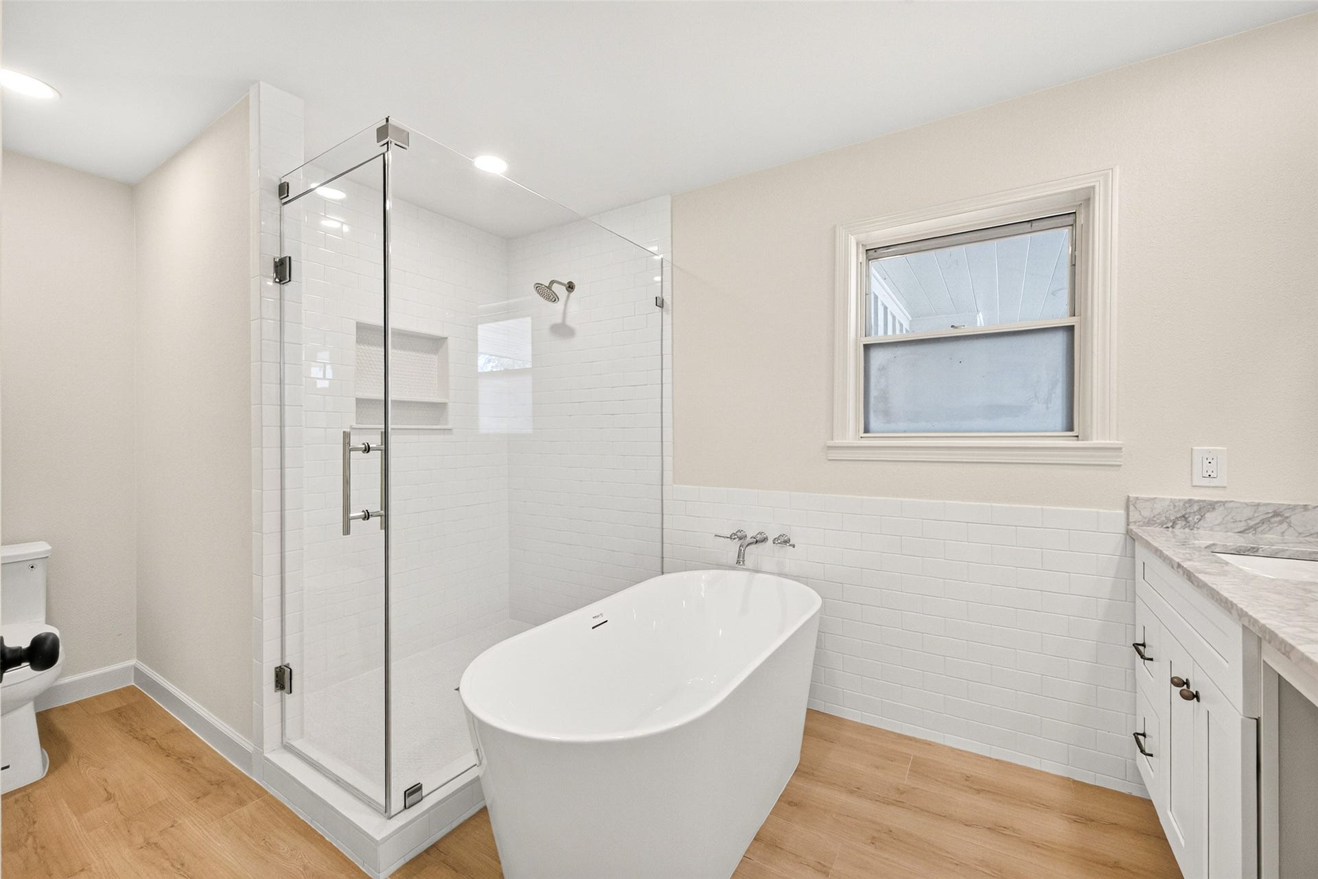 18203 Carriage Lane, Nassau Bay, TX 77058