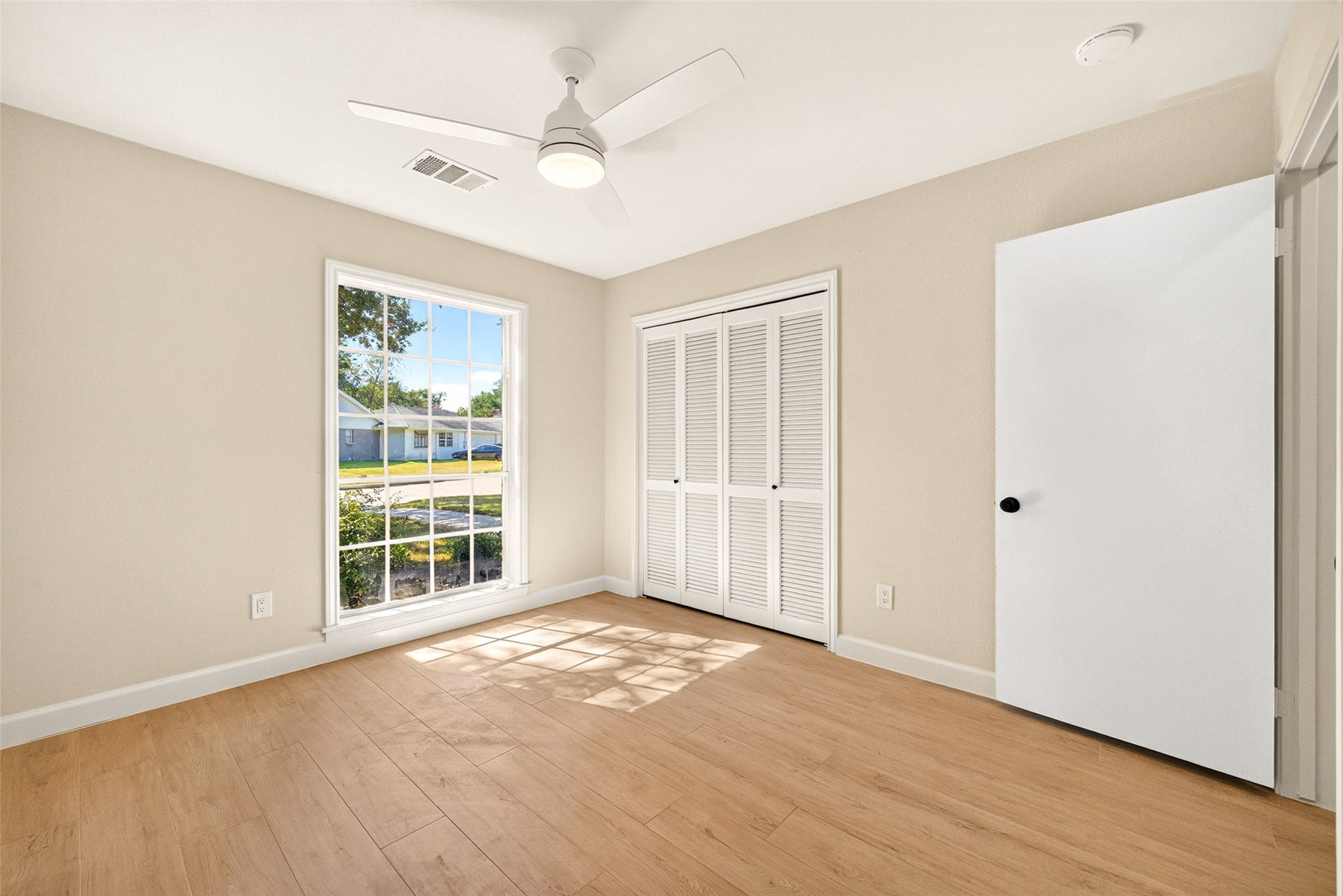 18203 Carriage Lane, Nassau Bay, TX 77058
