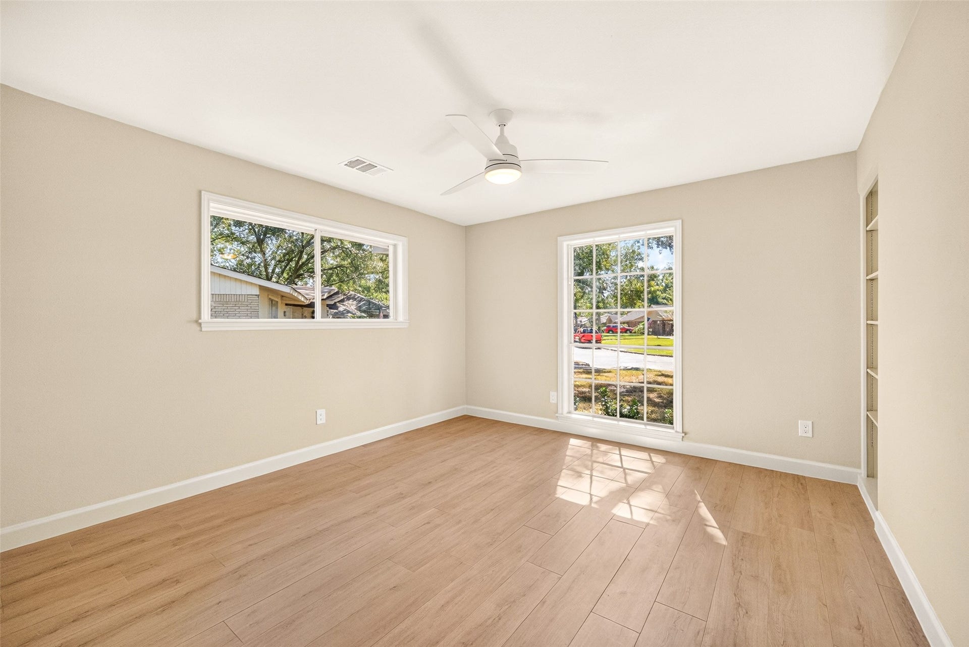 18203 Carriage Lane, Nassau Bay, TX 77058