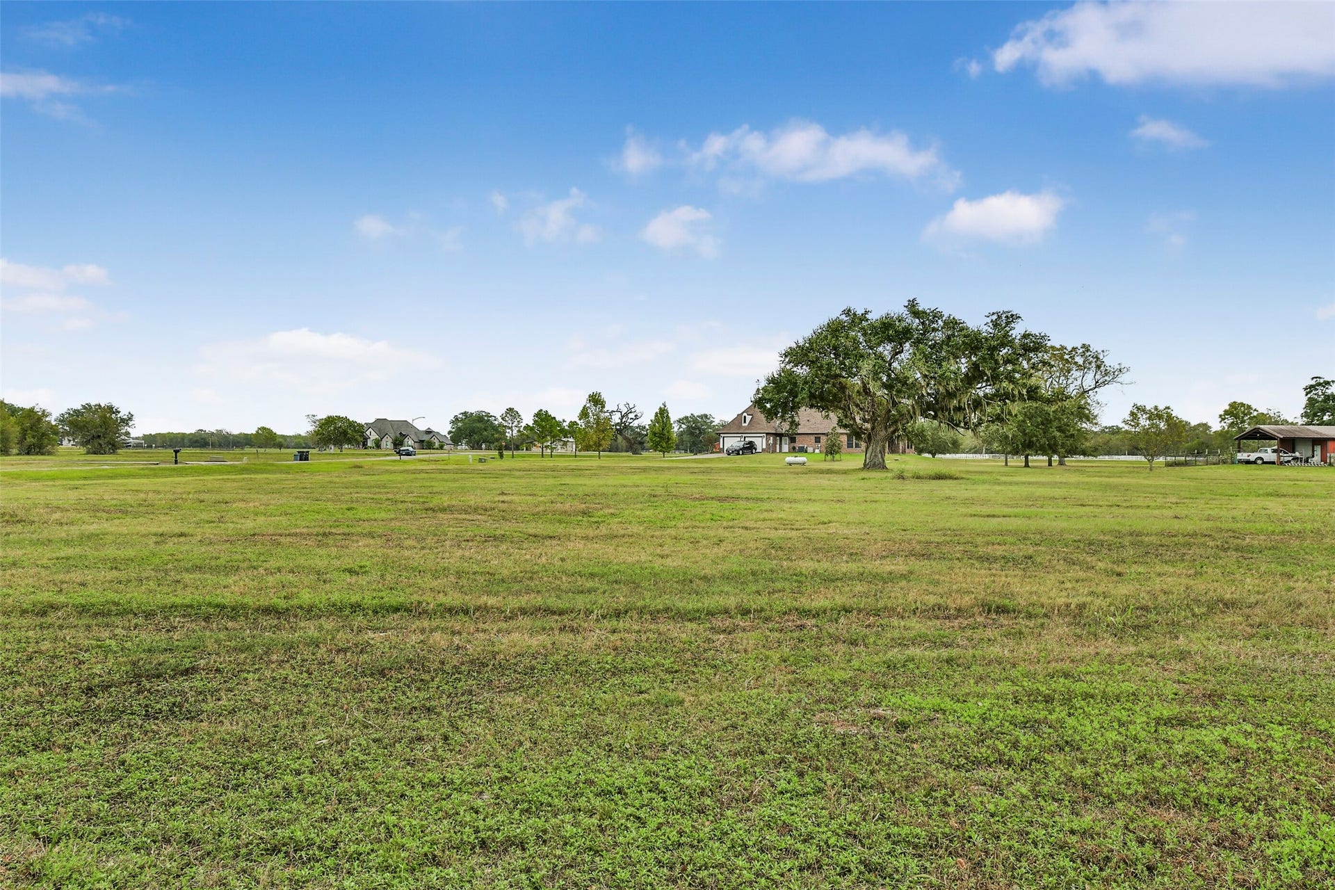 2811 Horse Trail Drive, Rosharon, TX 77583 2811 Horse Trail Drive, Rosharon, TX 77583