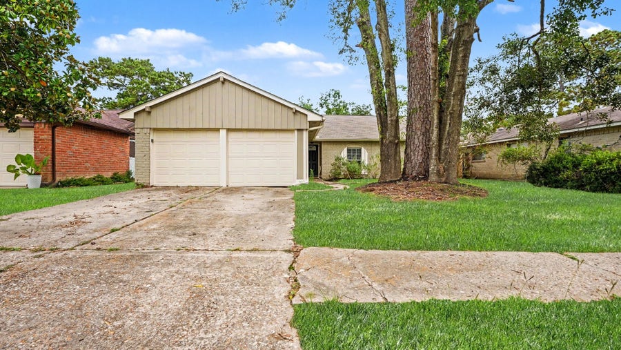 Property photo for 23226 Low Ridge Road, Spring, TX