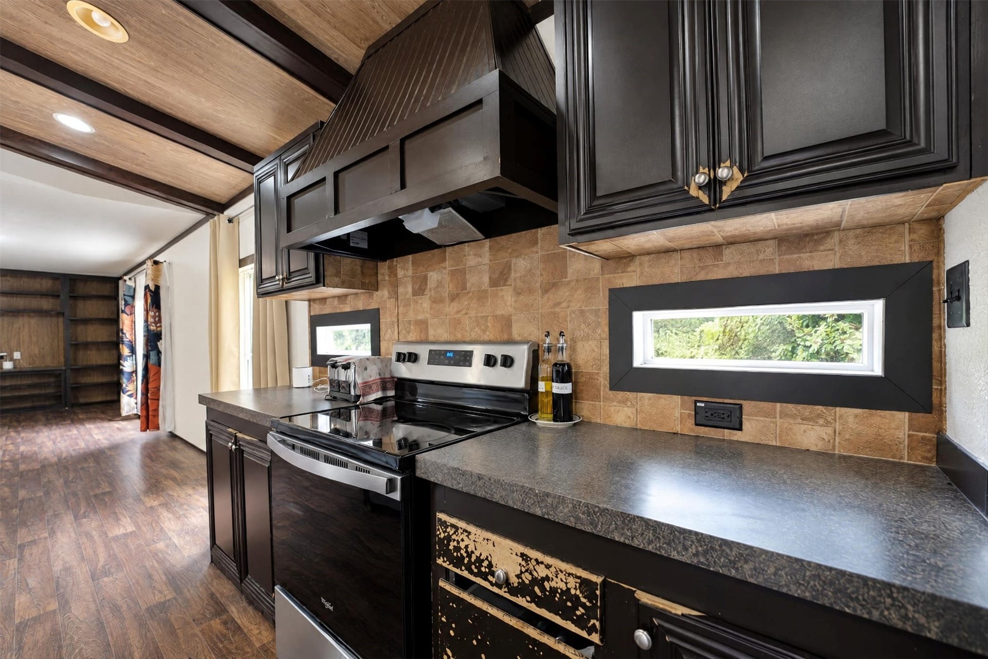 11350 Hillcrest Drive, Conroe, TX 77303 11350 Hillcrest Drive, Conroe, TX 77303