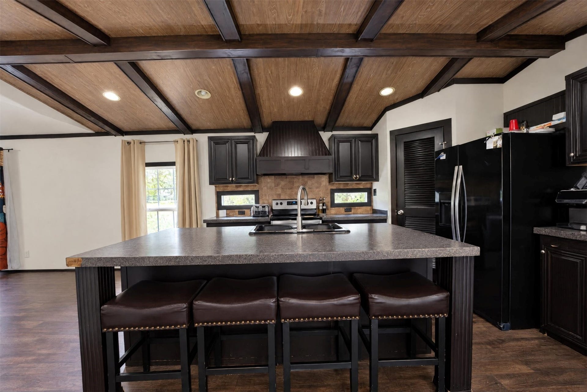 11350 Hillcrest Drive, Conroe, TX 77303 11350 Hillcrest Drive, Conroe, TX 77303