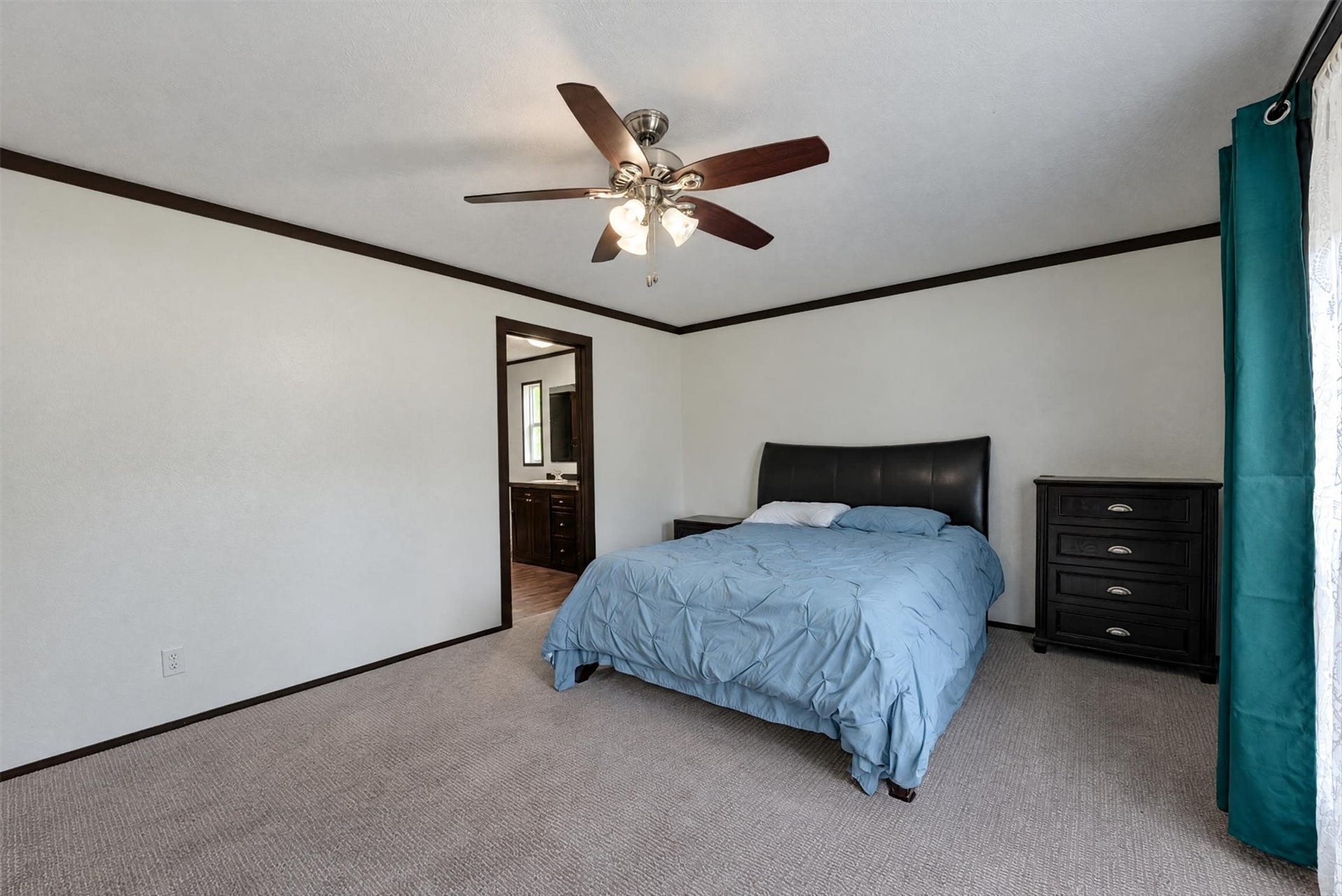 11350 Hillcrest Drive, Conroe, TX 77303 11350 Hillcrest Drive, Conroe, TX 77303