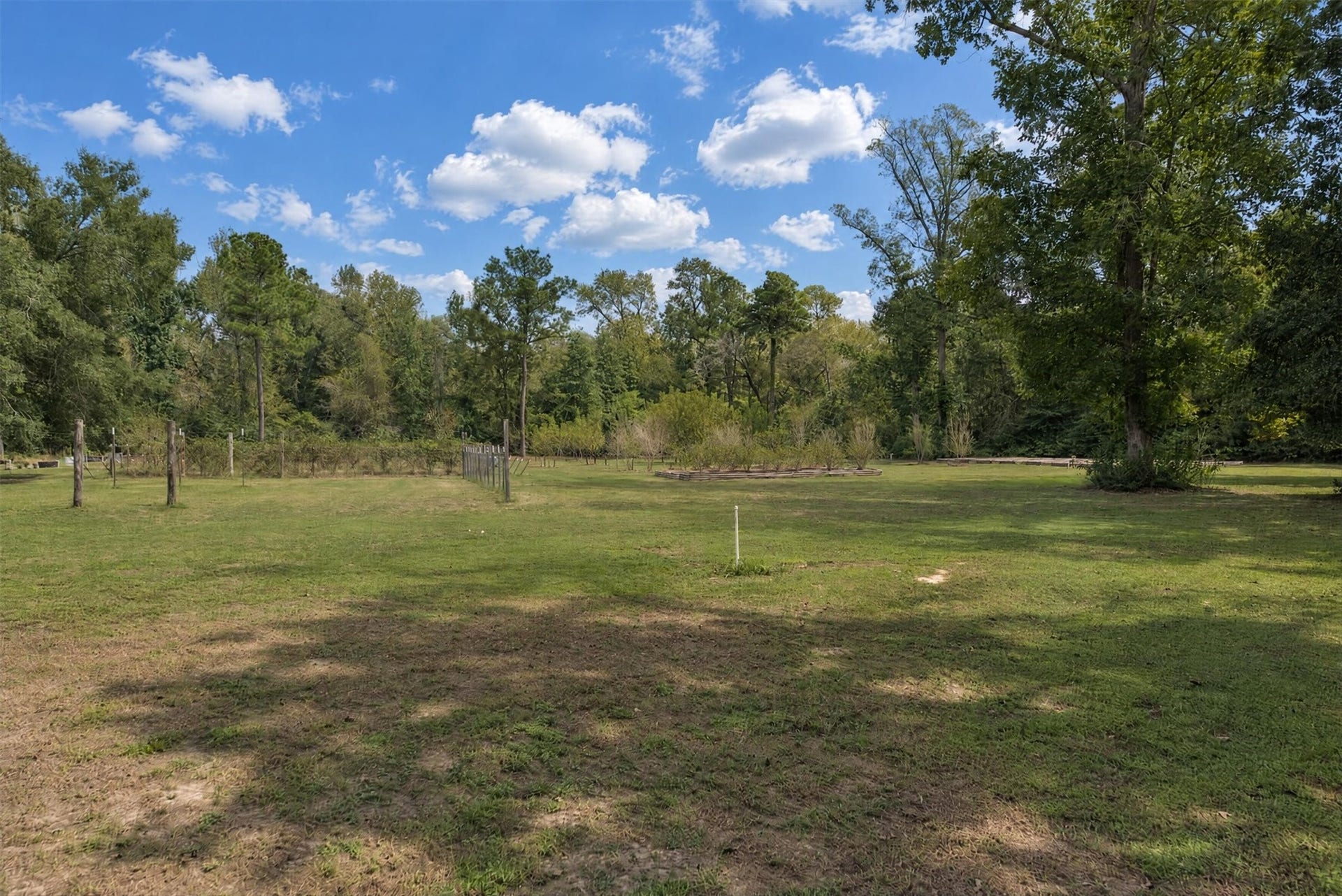 11350 Hillcrest Drive, Conroe, TX 77303 11350 Hillcrest Drive, Conroe, TX 77303
