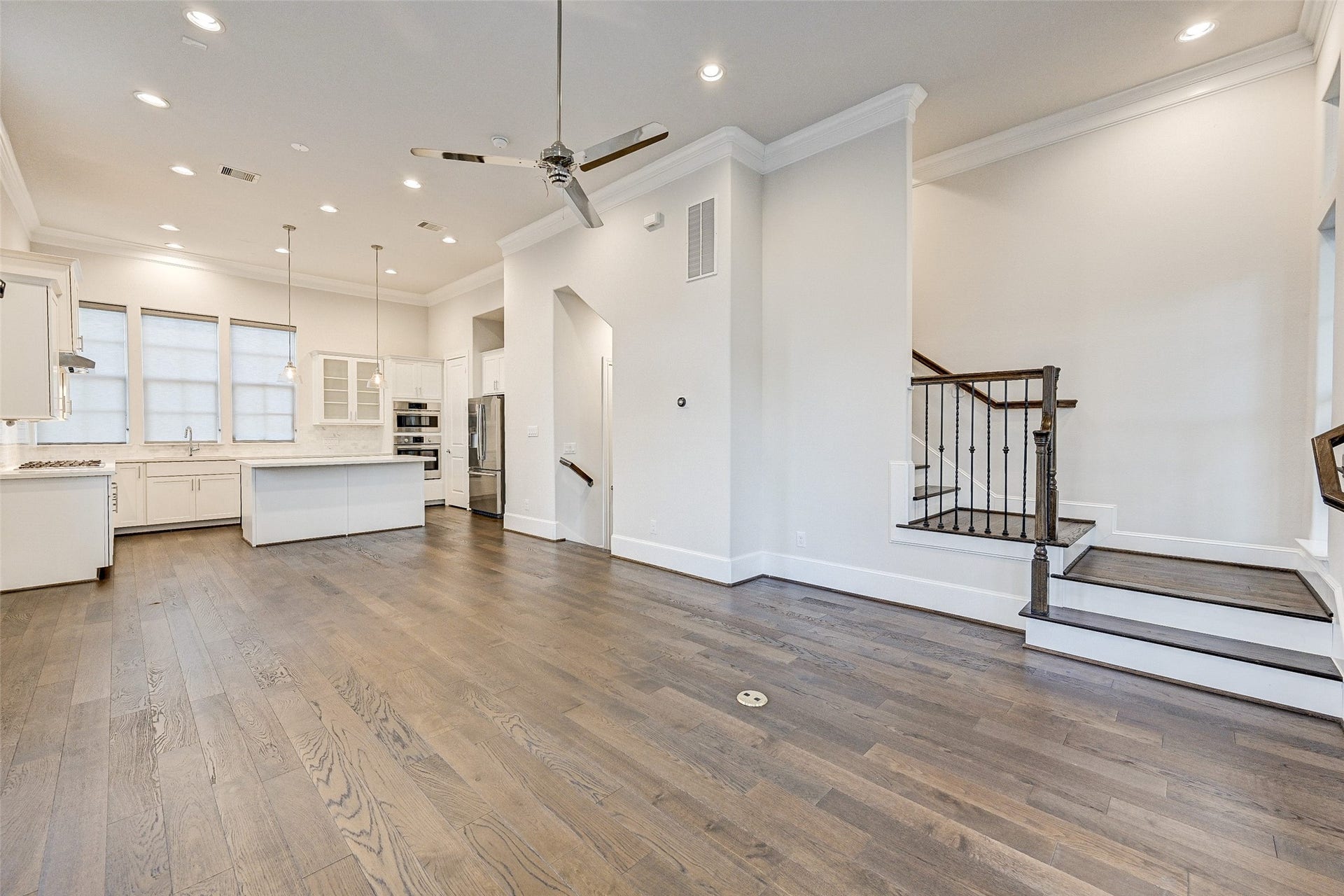2034 Waterloo Station Road, Houston, TX 77045