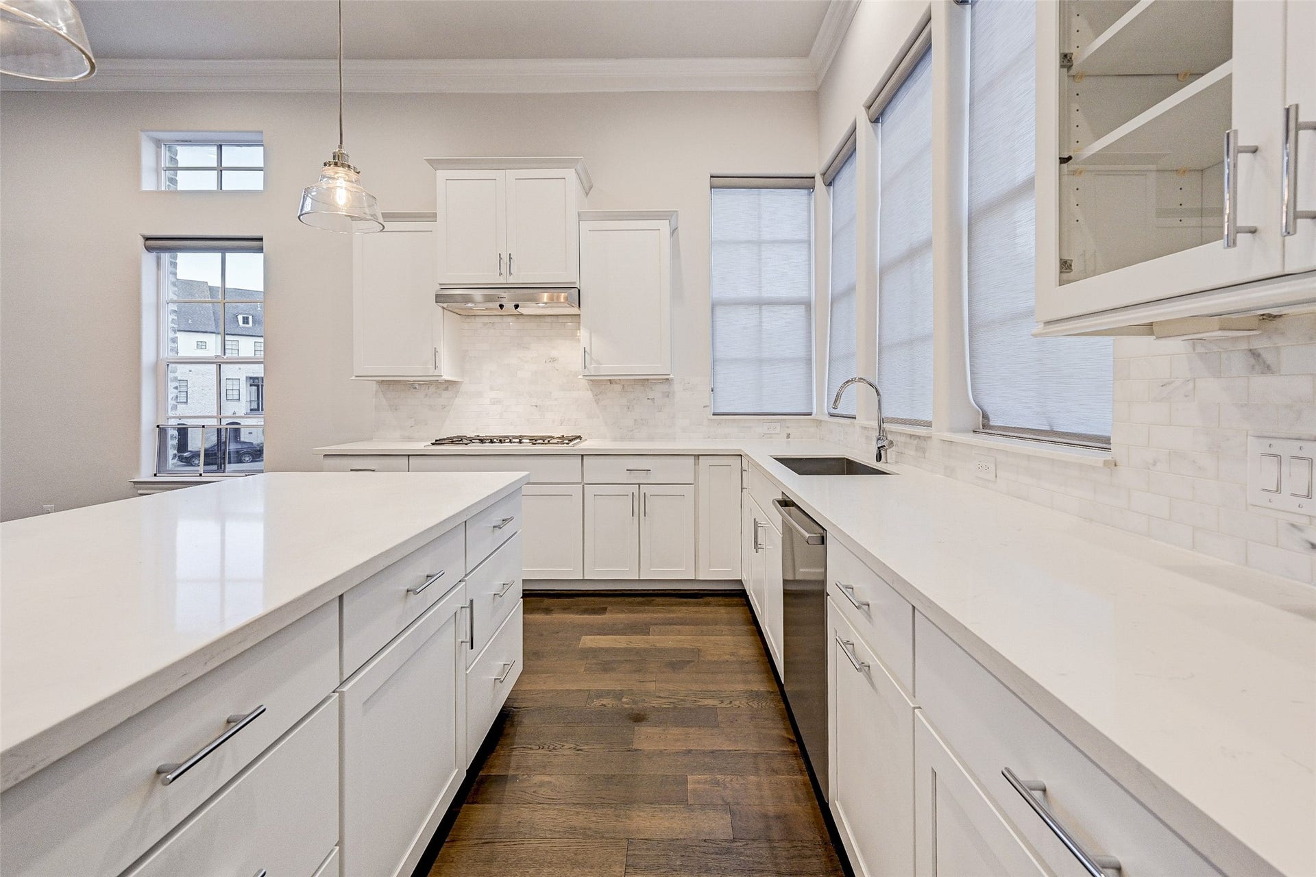 2034 Waterloo Station Road, Houston, TX 77045