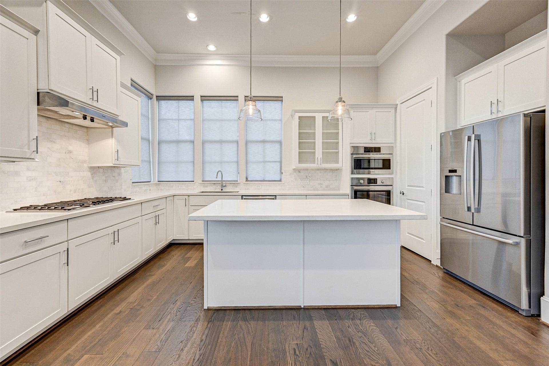 2034 Waterloo Station Road, Houston, TX 77045