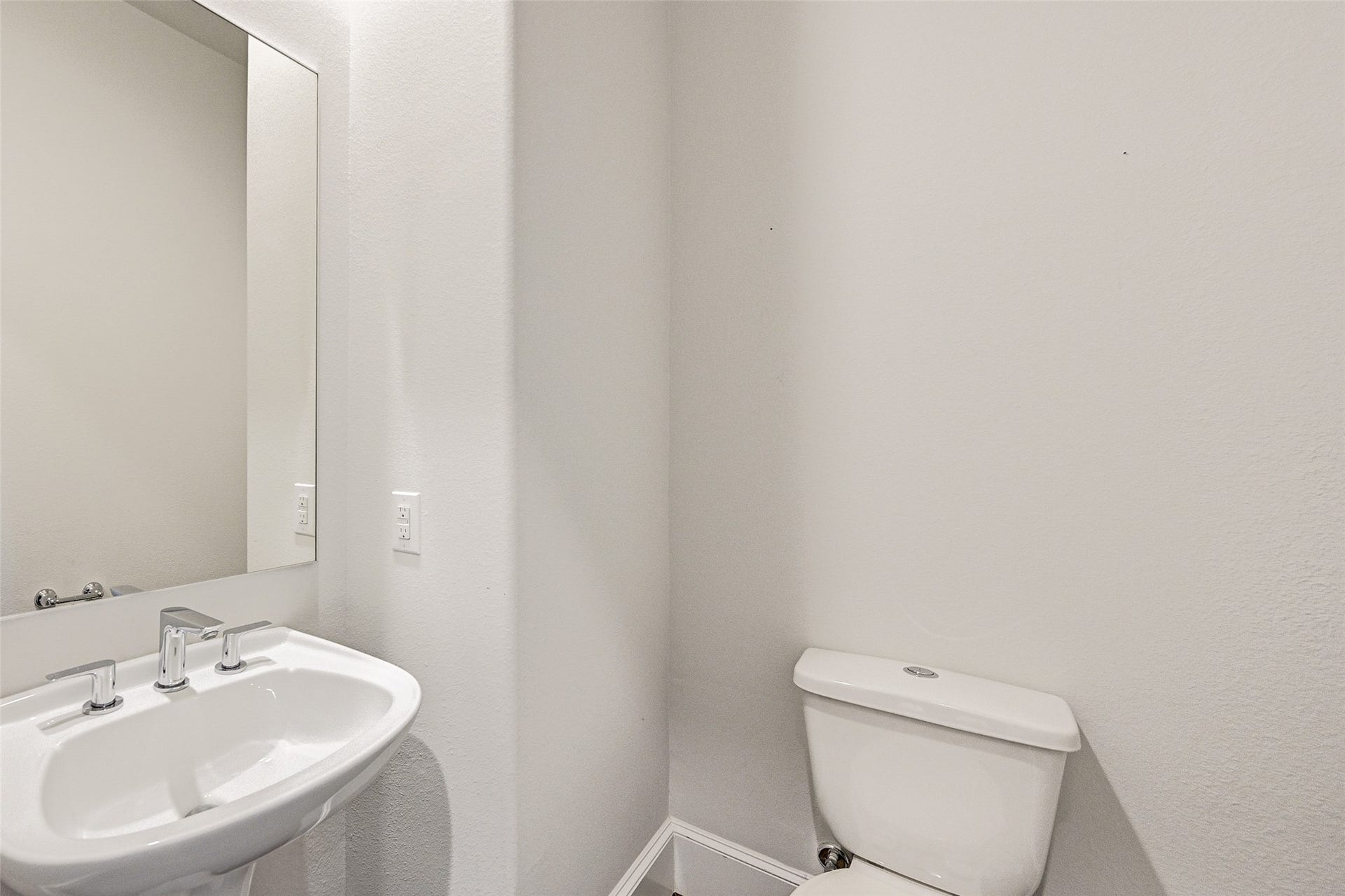 2034 Waterloo Station Road, Houston, TX 77045