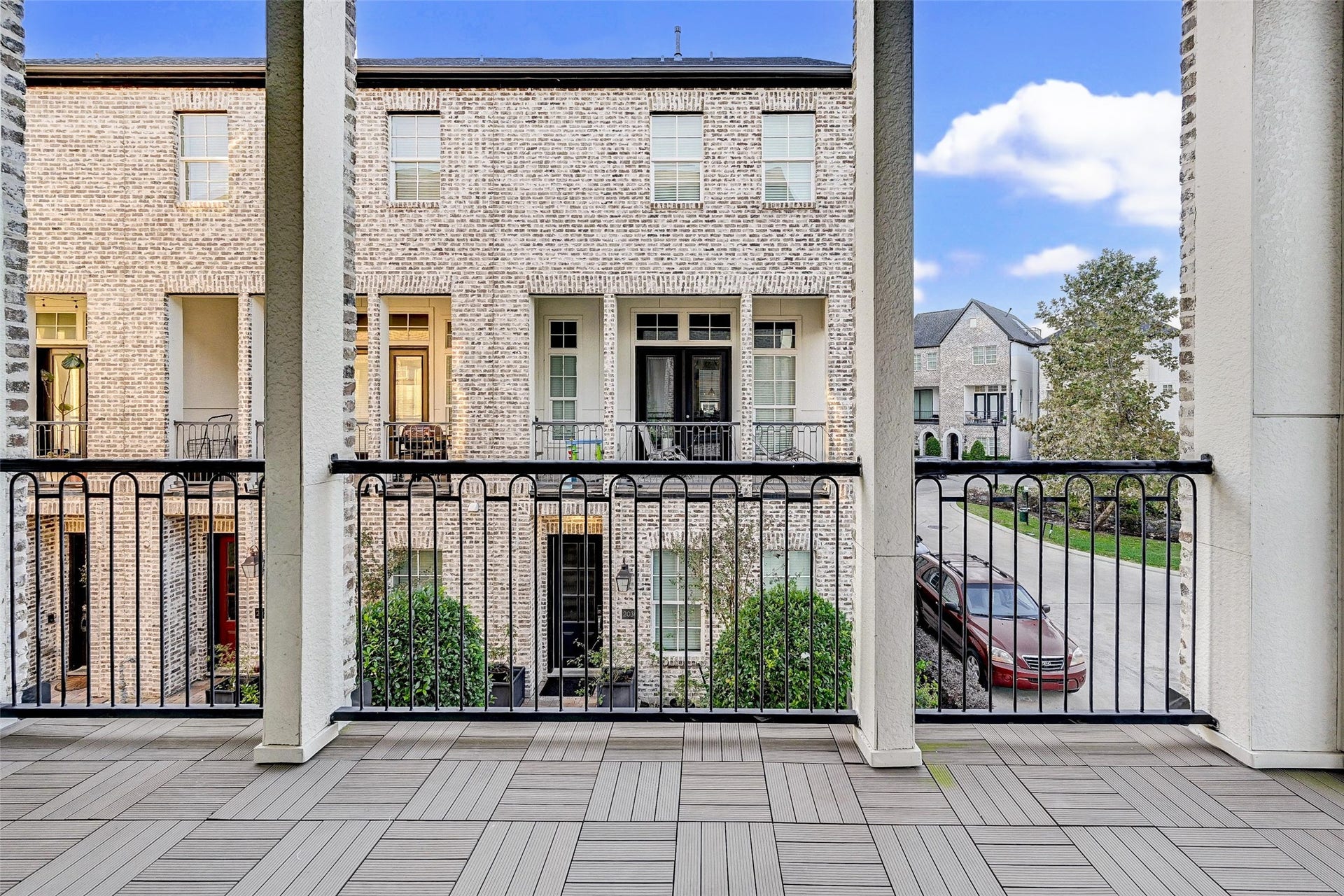 2034 Waterloo Station Road, Houston, TX 77045