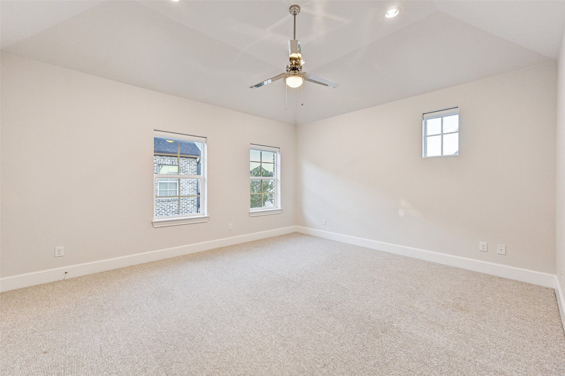 2034 Waterloo Station Road, Houston, TX 77045