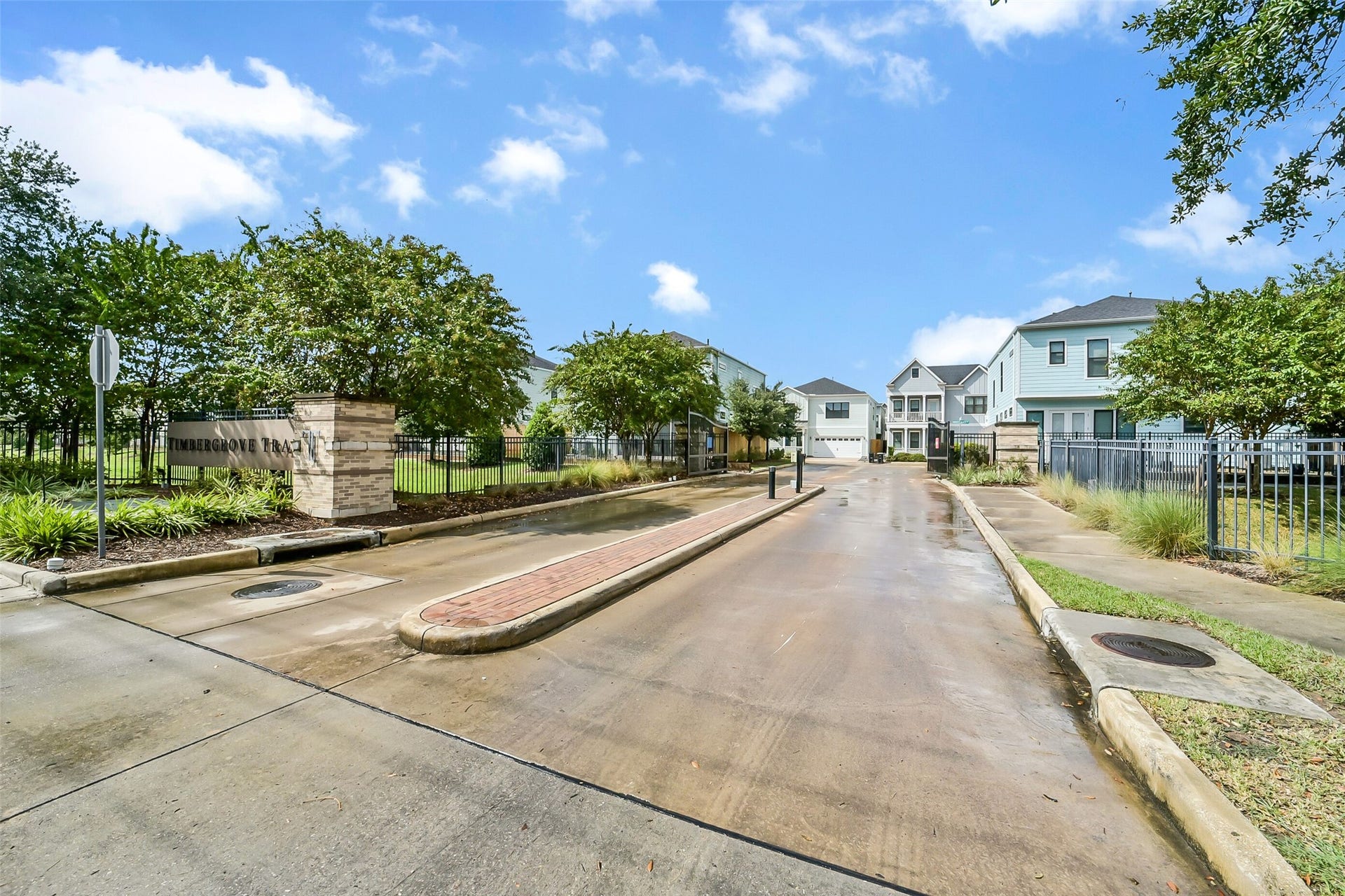 3516 Harvest Dance Drive, Houston, TX 77008 3516 Harvest Dance Drive, Houston, TX 77008