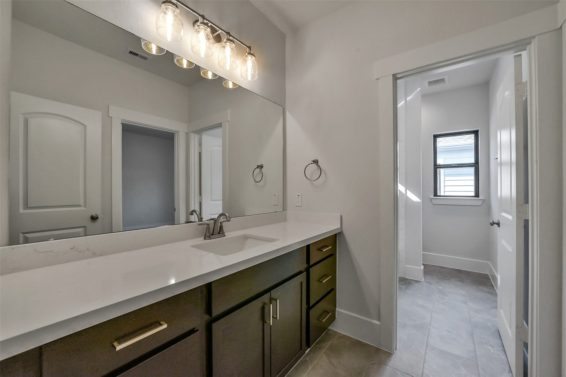 3516 Harvest Dance Drive, Houston, TX 77008 3516 Harvest Dance Drive, Houston, TX 77008
