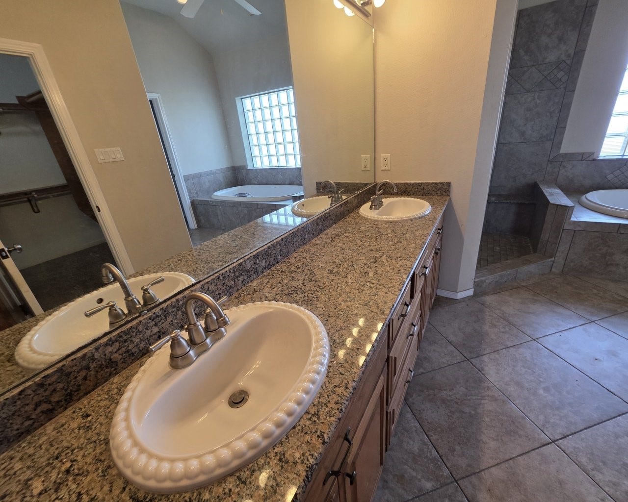 Dual wash basins in the primary bath
