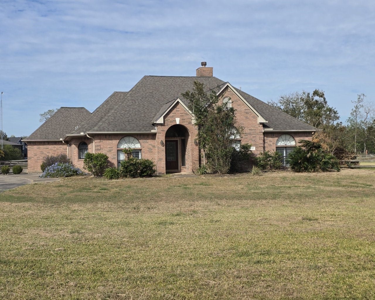 Beautiful 4-bedroom 2.5 bath home on a cul-de-sac street.