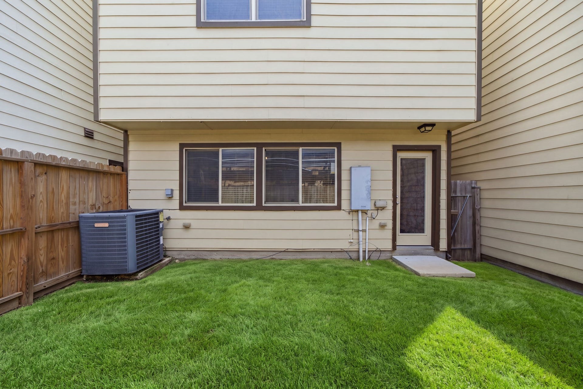 6363 Fairdale Lane, #L, Houston, TX 77057 This private and fenced backyard is great for pets, kids, a garden, etc!