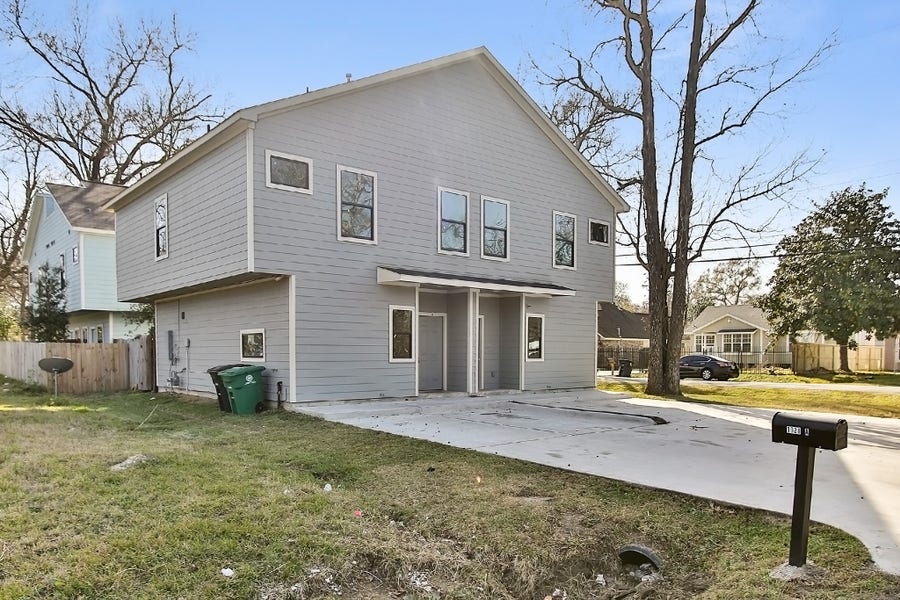 Property photo for 1021 Grenshaw Street, #B, Houston, TX