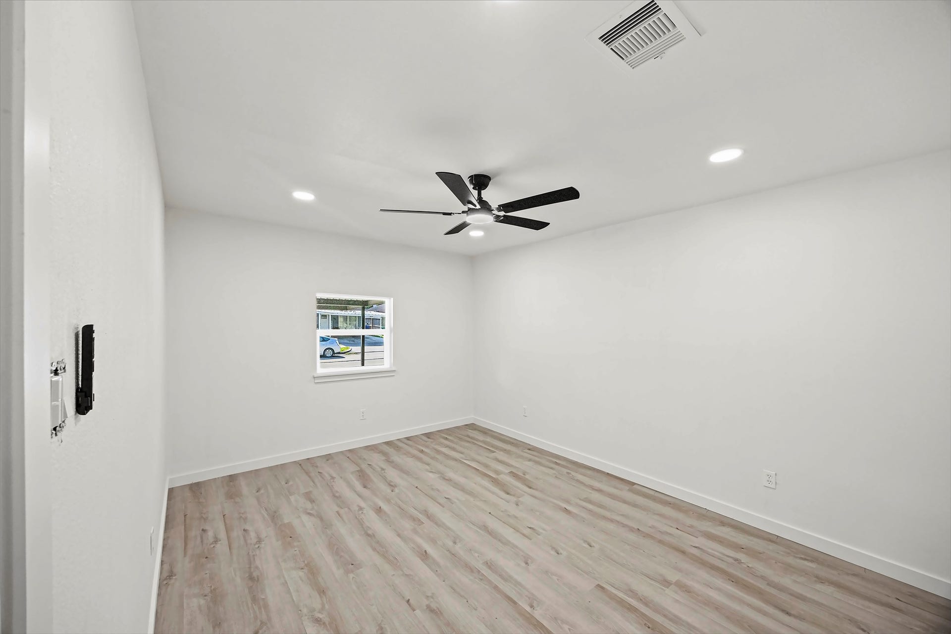 2509 Thomas Avenue, Pasadena, TX 77506 2509 Thomas Avenue, Pasadena, TX 77506