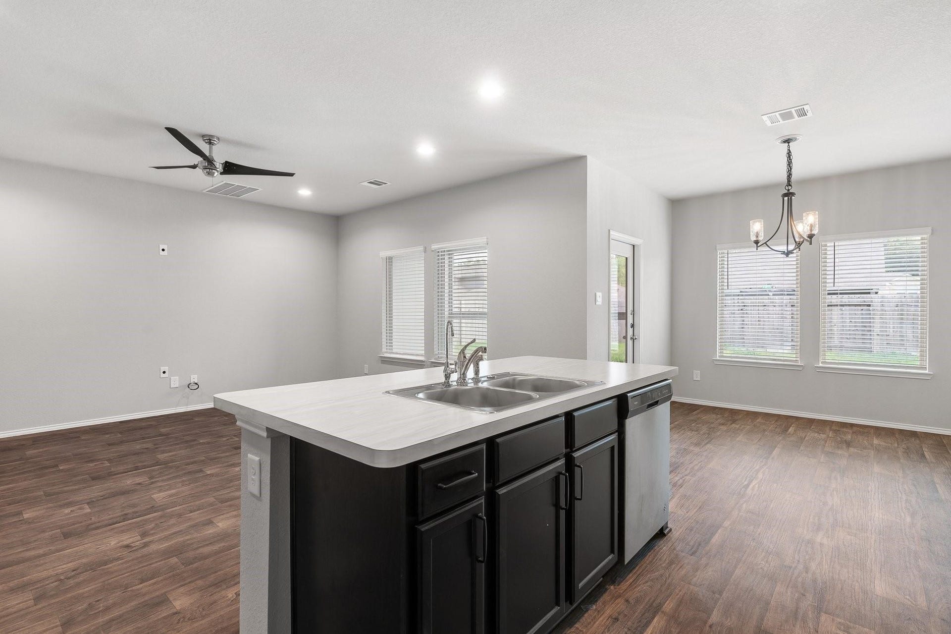20740 Central Concave Drive, New Caney, TX 77357 Island Kitchen