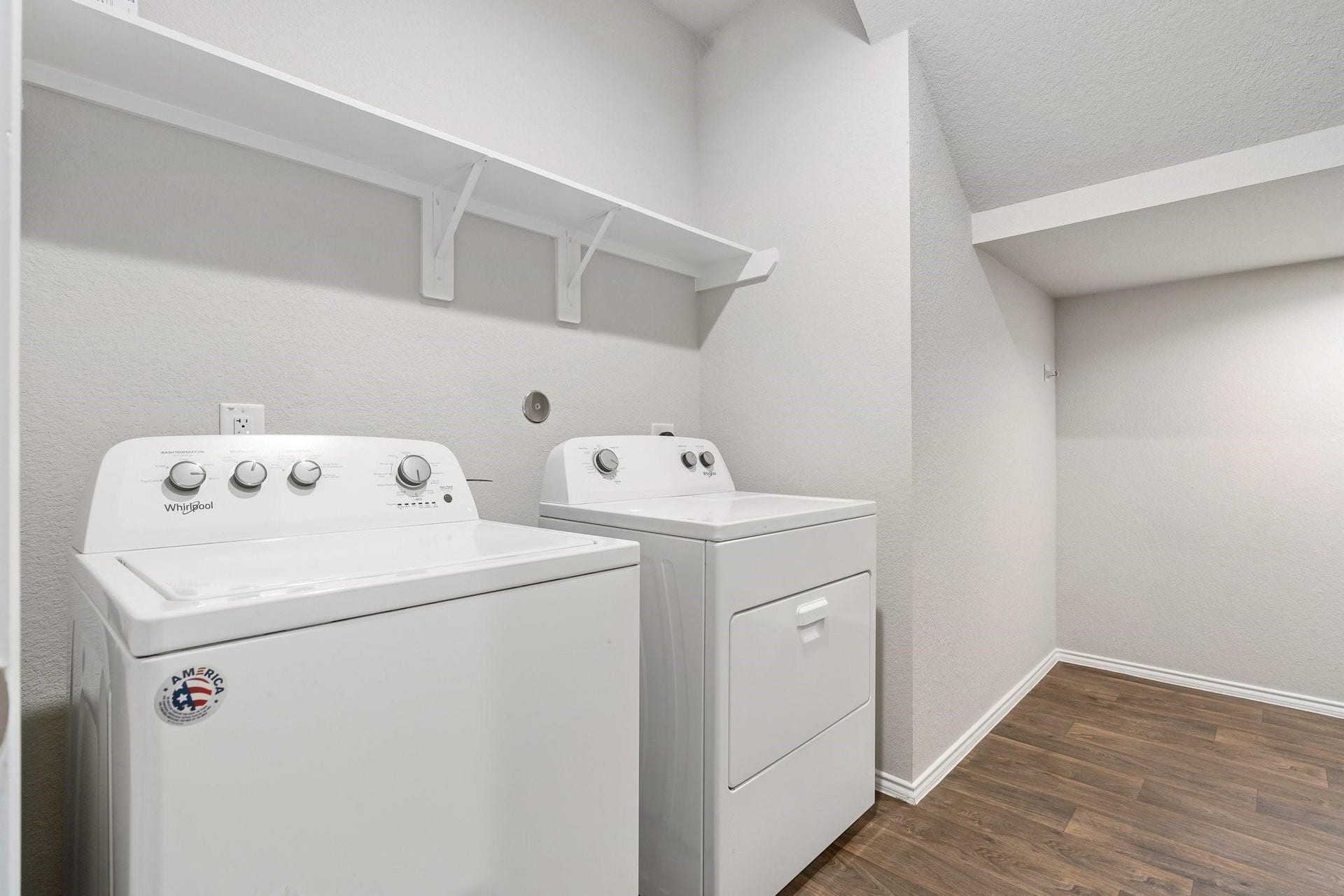 20740 Central Concave Drive, New Caney, TX 77357 1st floor - Laundry Room