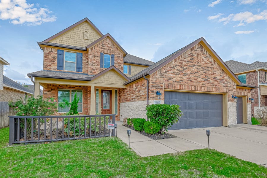Property photo for 9526 Bonbrook Bend Lane, Rosenberg, TX