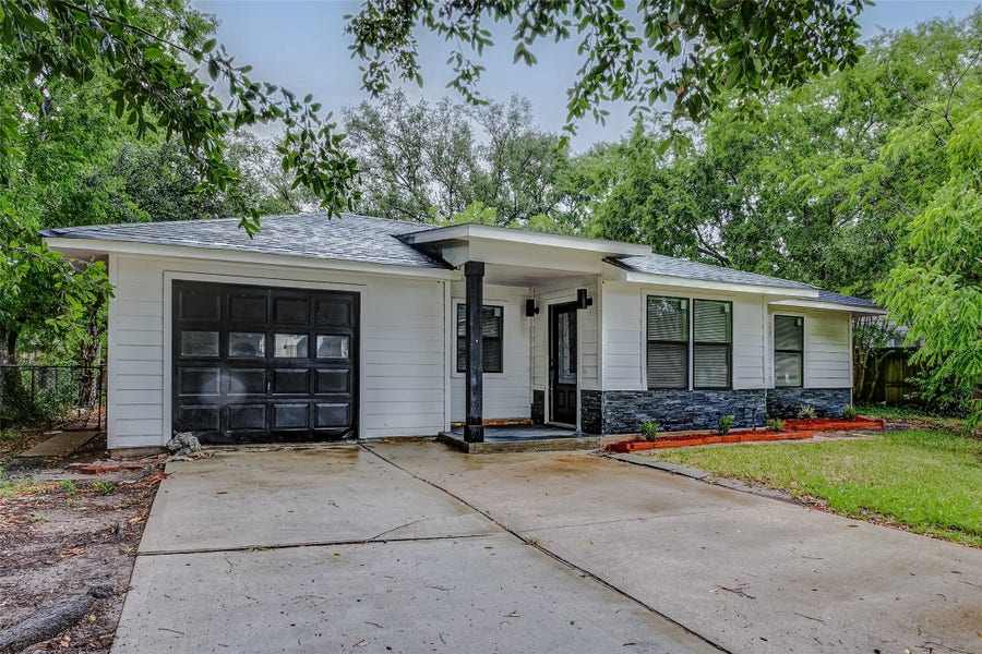 Property photo for 5914 Carew Street, Houston, TX