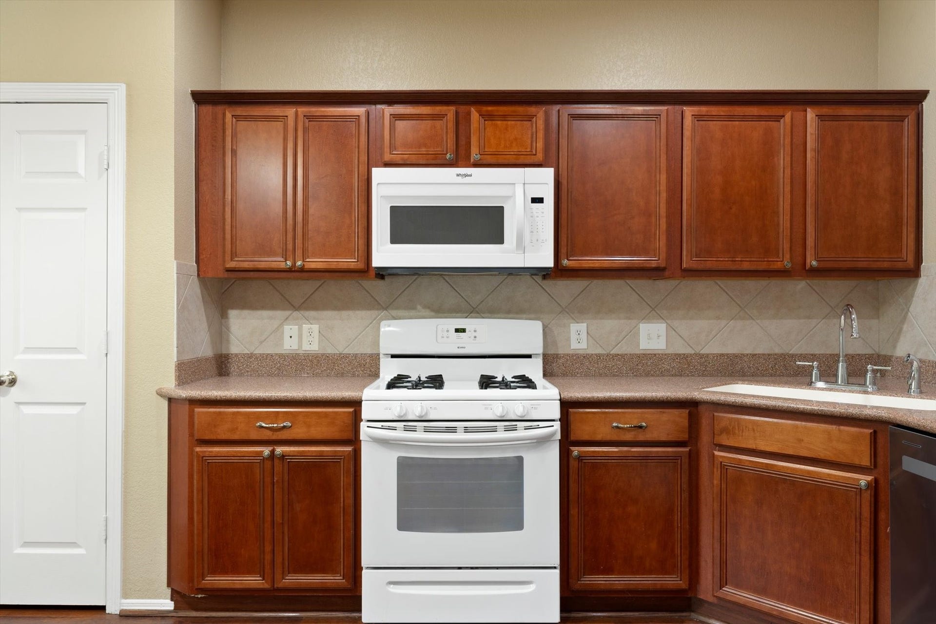 7813 Mary Katheryns Crossing, Conroe, TX 77304 7813 Mary Katheryns Crossing, Conroe, TX 77304