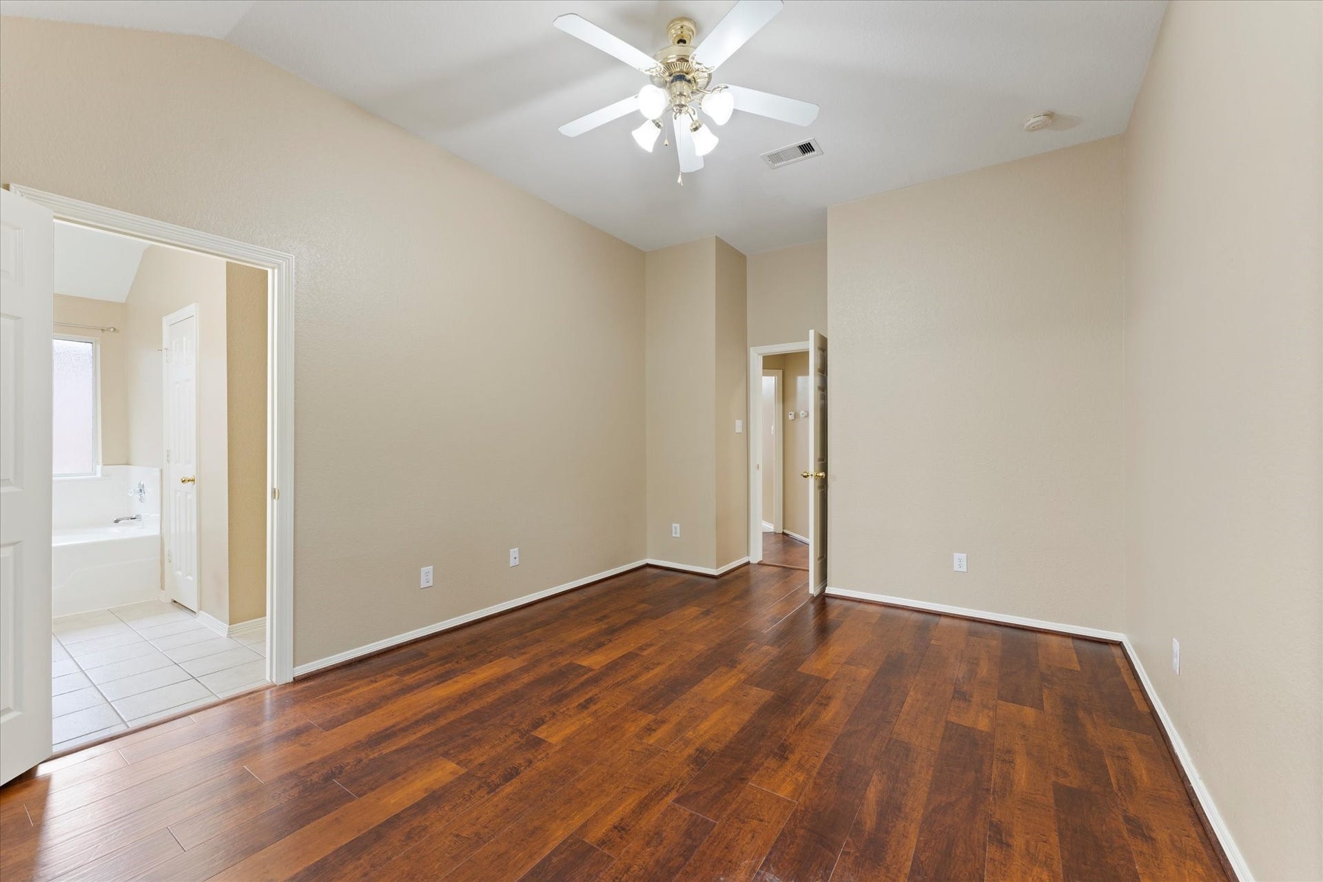 7813 Mary Katheryns Crossing, Conroe, TX 77304 7813 Mary Katheryns Crossing, Conroe, TX 77304