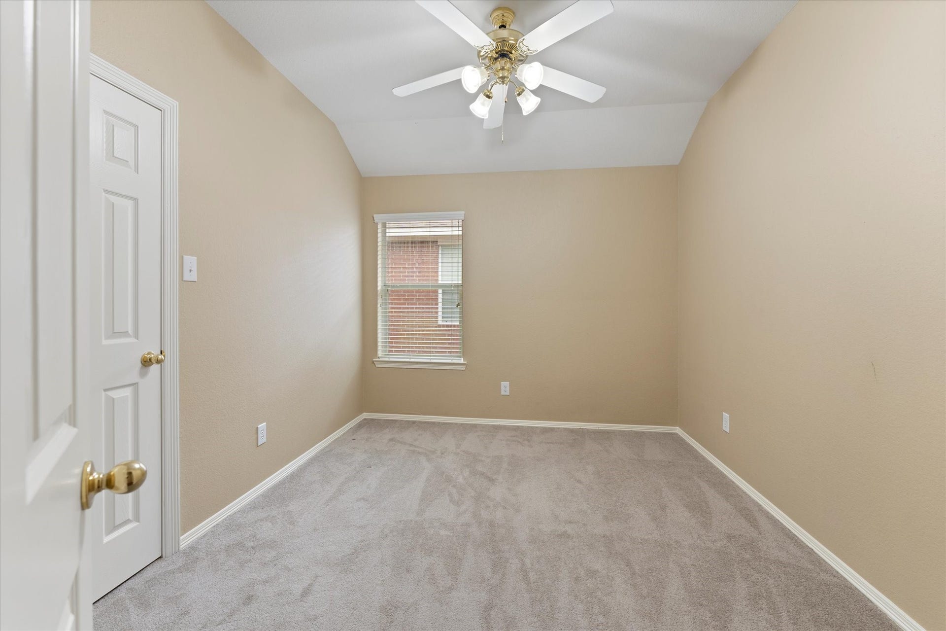 7813 Mary Katheryns Crossing, Conroe, TX 77304 7813 Mary Katheryns Crossing, Conroe, TX 77304