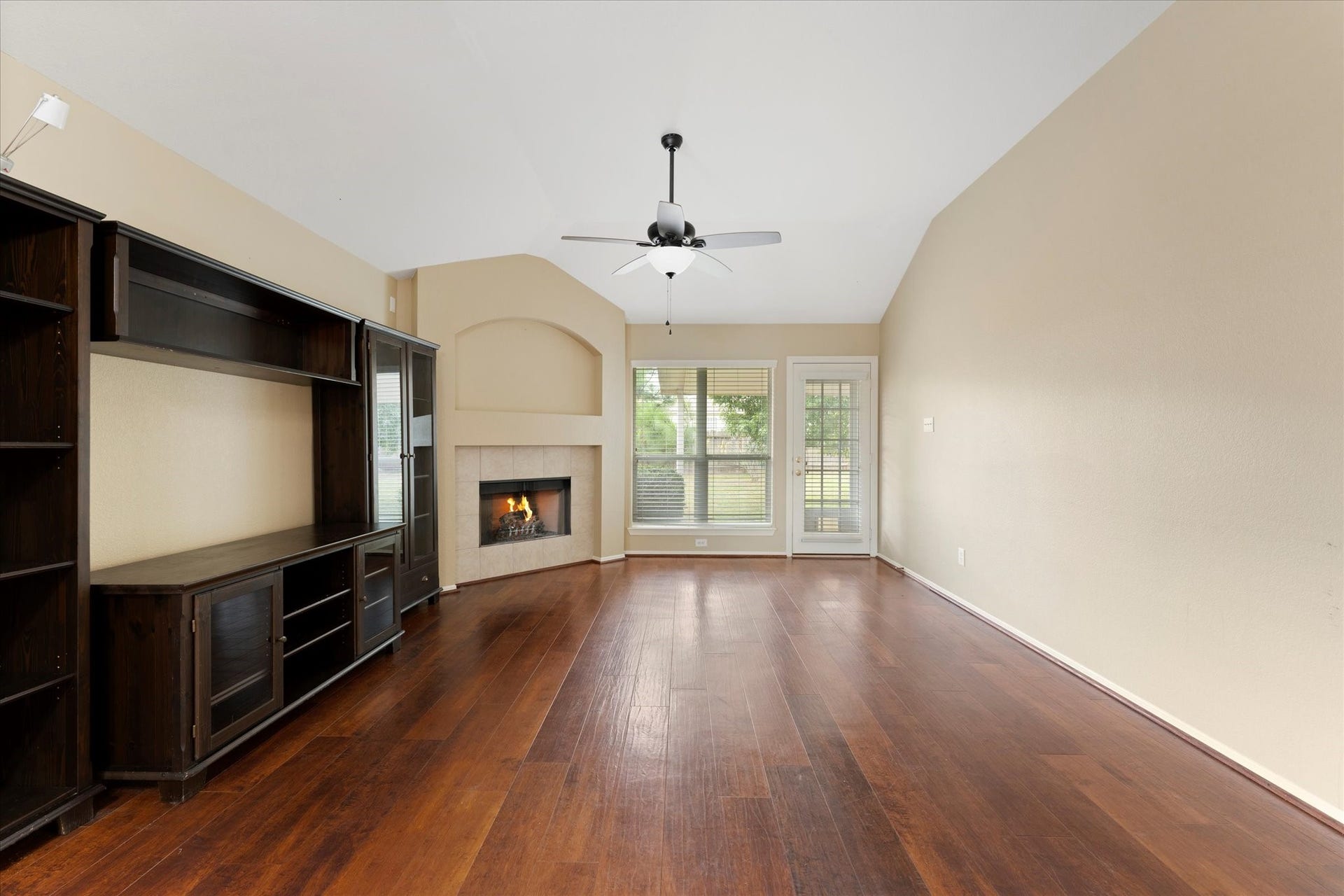 7813 Mary Katheryns Crossing, Conroe, TX 77304 7813 Mary Katheryns Crossing, Conroe, TX 77304