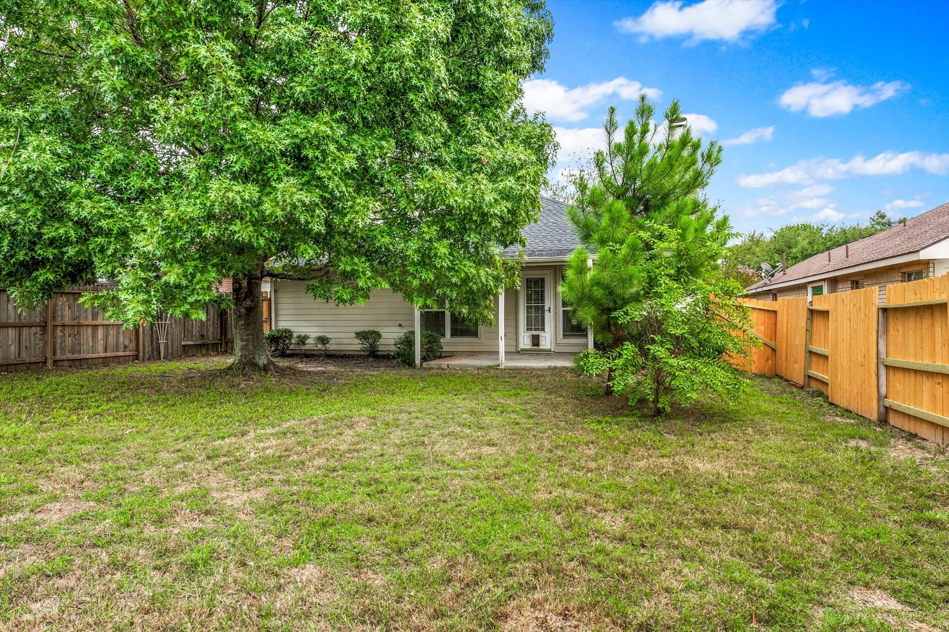 7813 Mary Katheryns Crossing, Conroe, TX 77304 7813 Mary Katheryns Crossing, Conroe, TX 77304