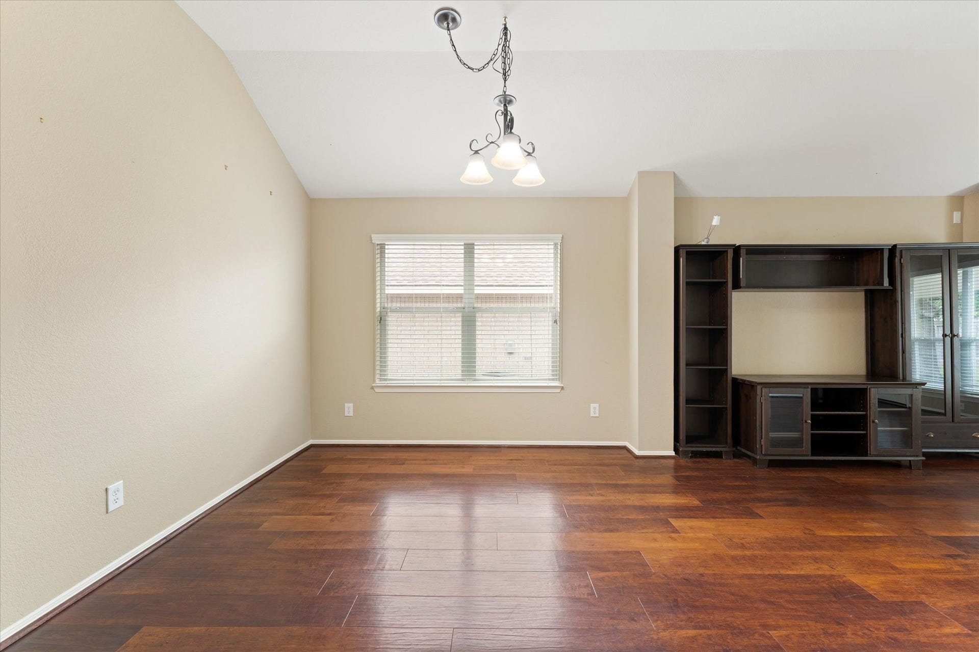 7813 Mary Katheryns Crossing, Conroe, TX 77304 7813 Mary Katheryns Crossing, Conroe, TX 77304